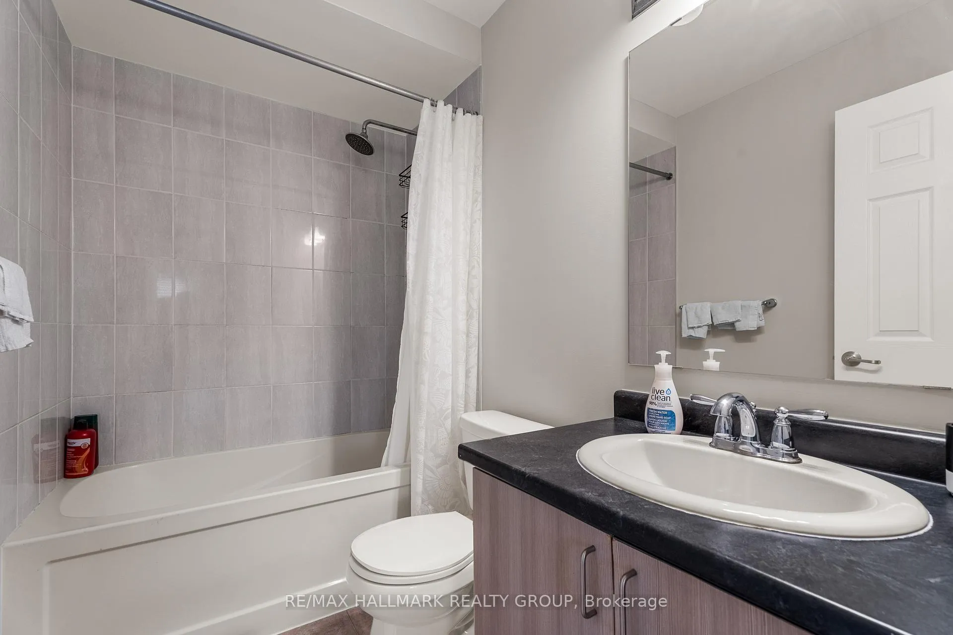 Photo 28 of 404 Rosingdale Street, Ottawa, Kanata - Emerald Meadows/Trailwest — HOMEH