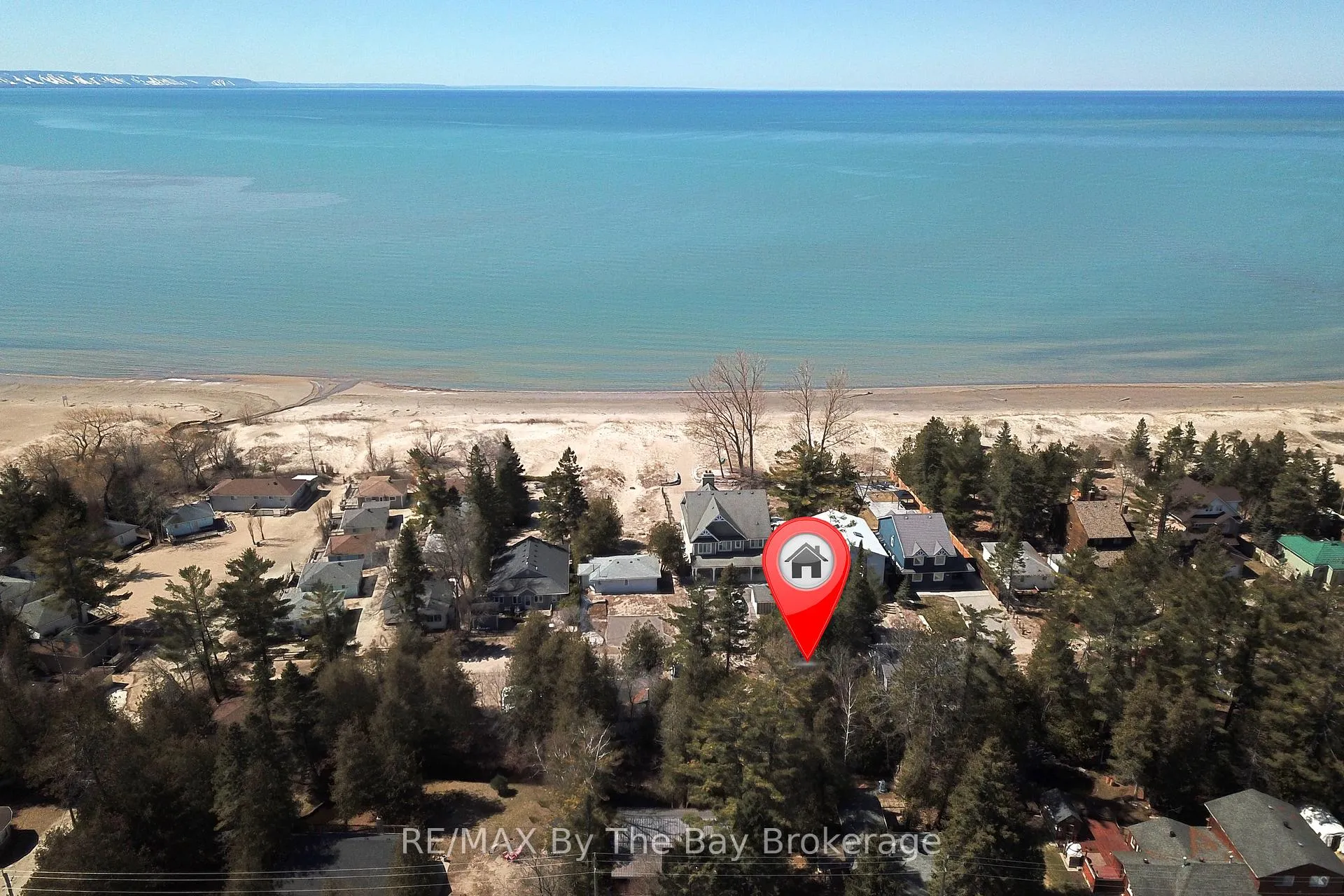 Photo 23 of 465 Bluewater Lane, Wasaga Beach — HOMEH