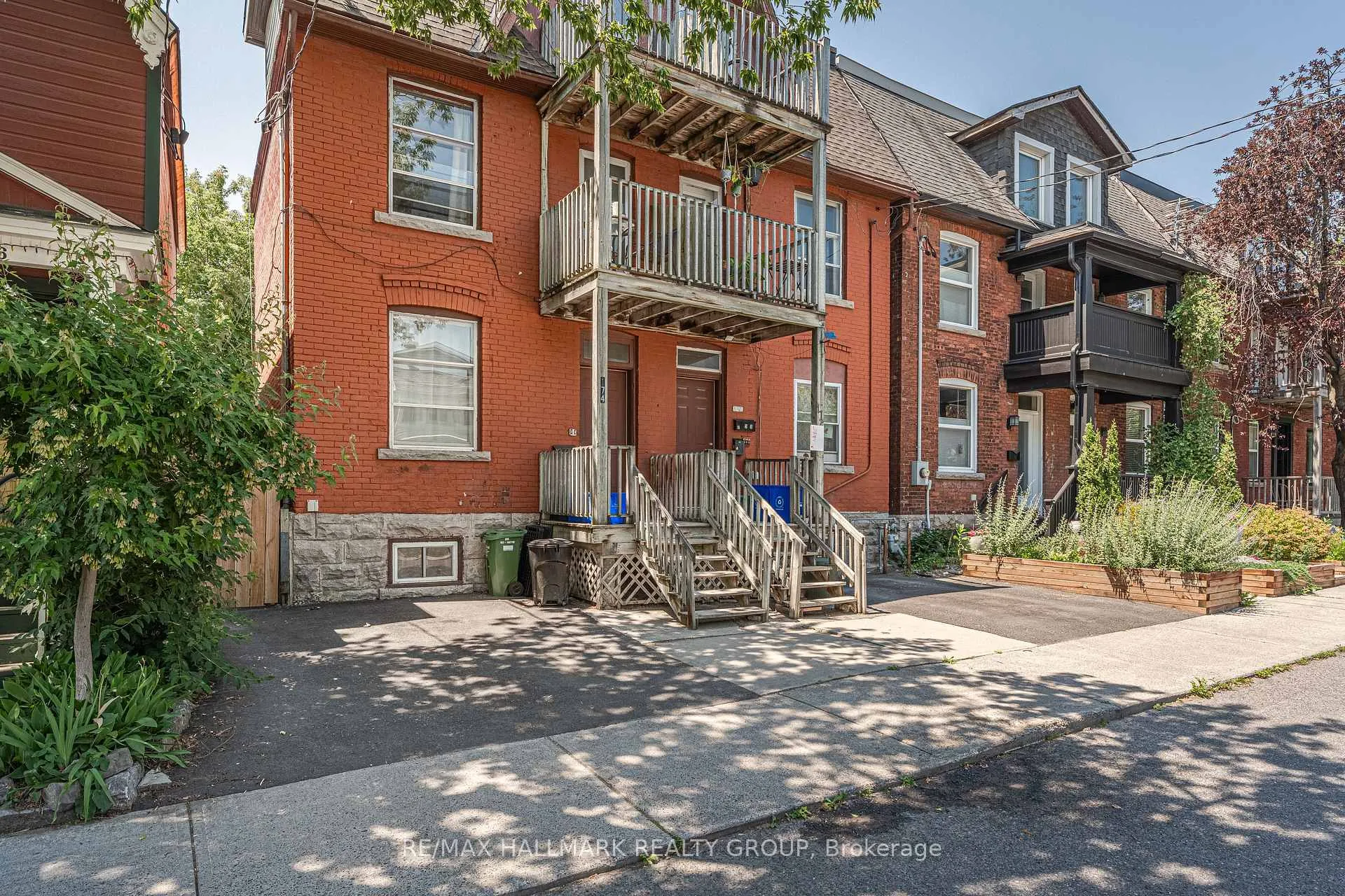 Photo 2 of 174 Arthur Street, Ottawa, West Centre Town — HOMEH