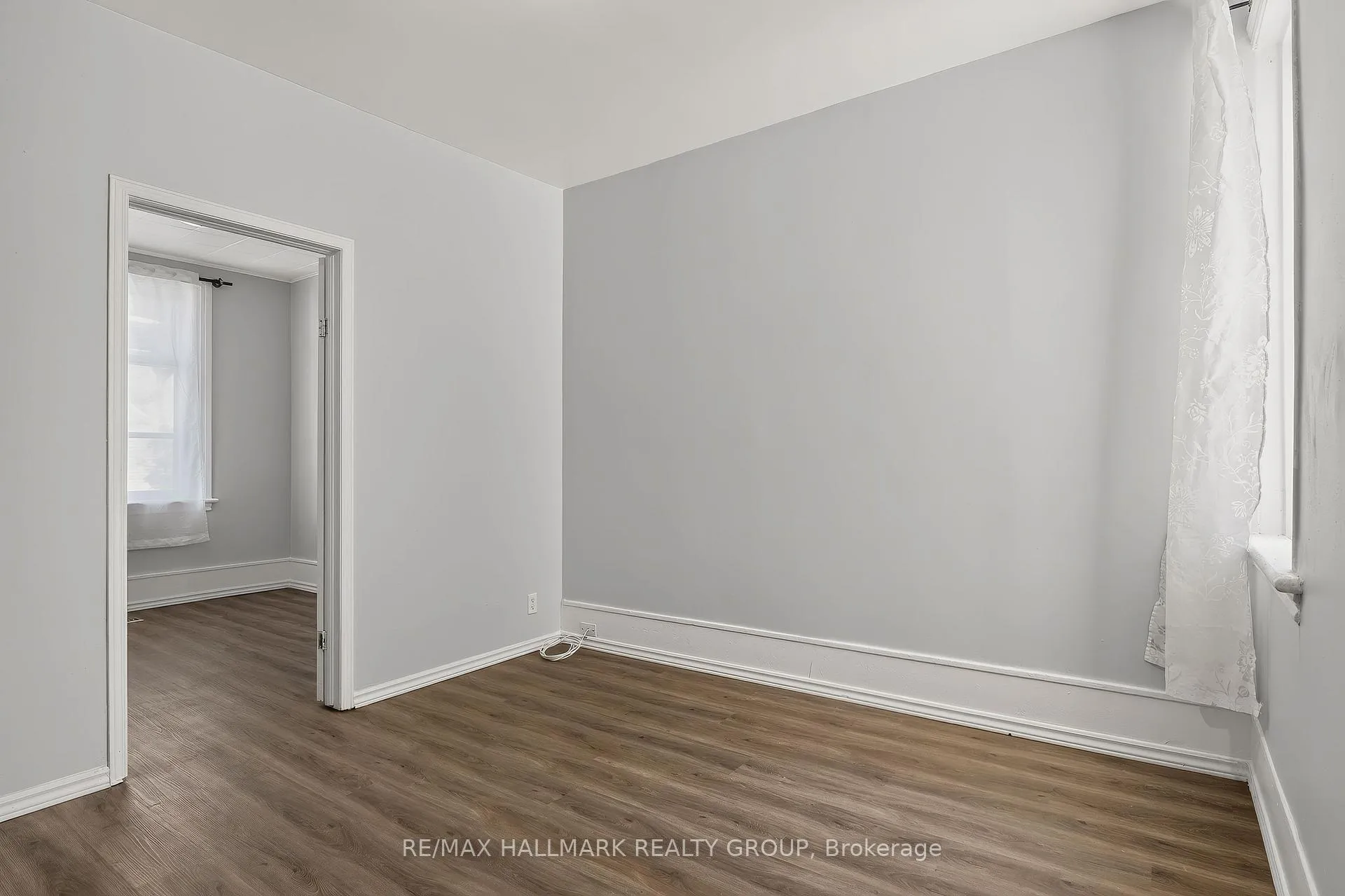 Photo 5 of 174 Arthur Street, Ottawa, West Centre Town — HOMEH
