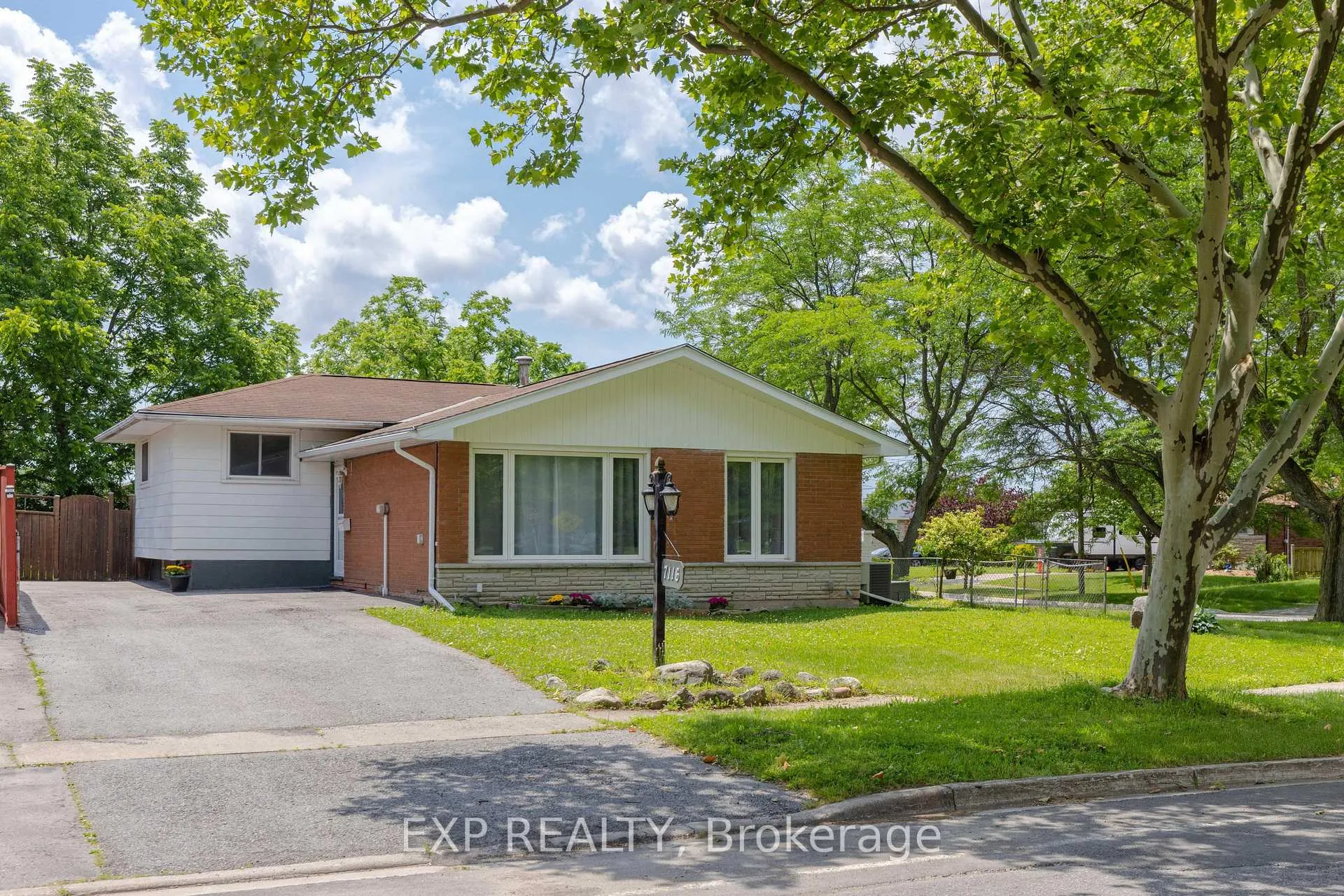 Photo of 7116 Centennial Street