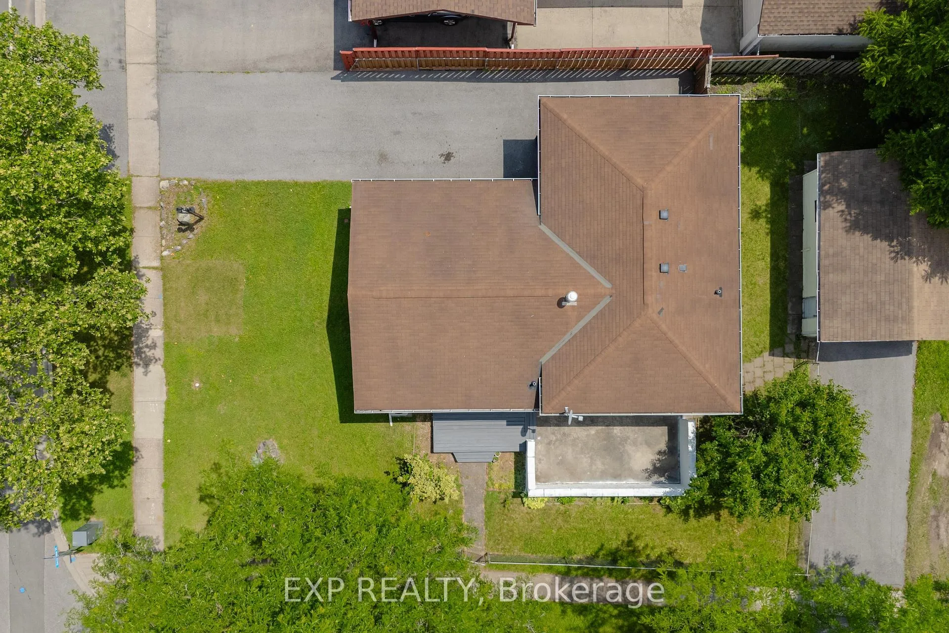 Photo 8 of 7116 Centennial Street, Niagara Falls, Arad/Fallsview — HOMEH