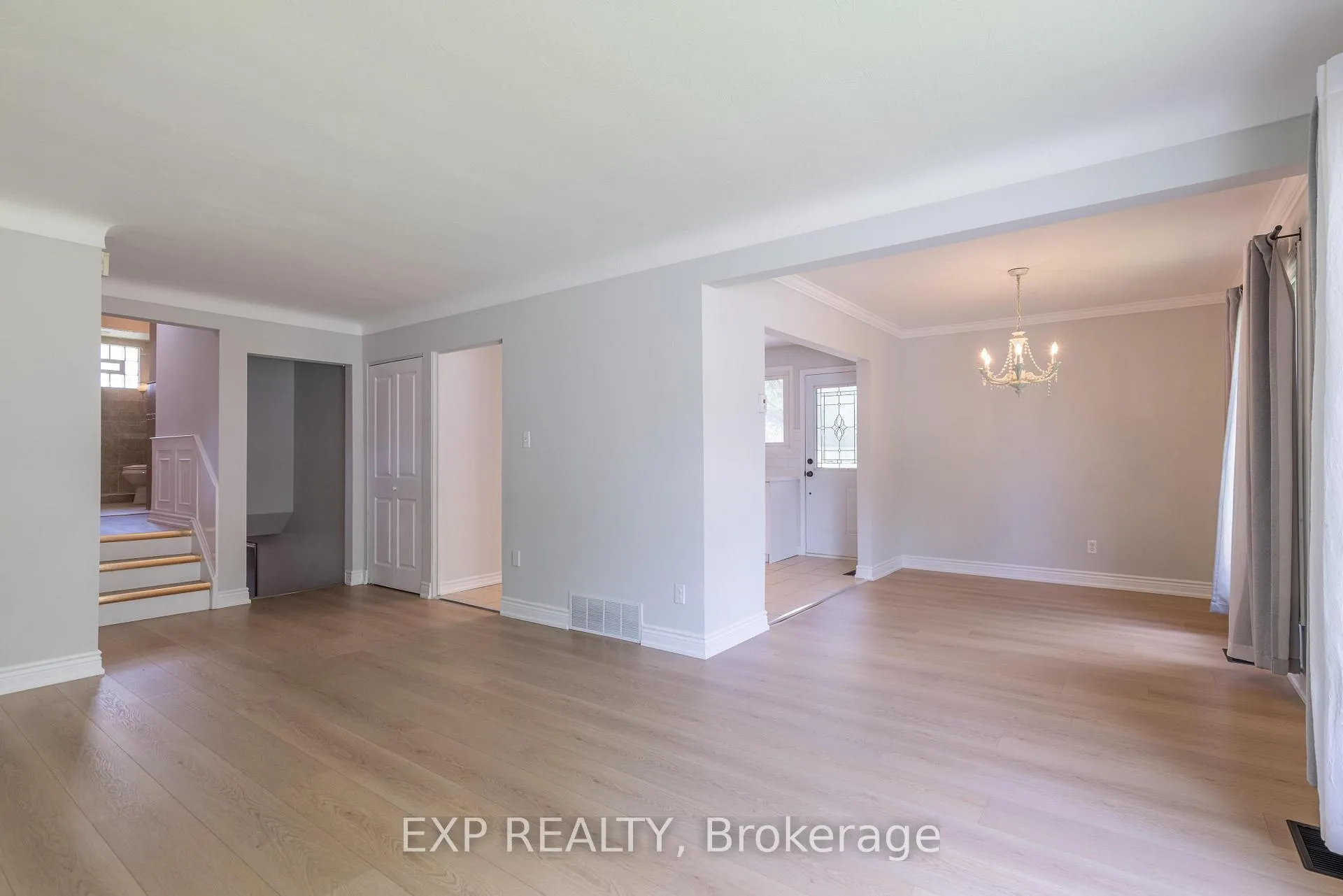 Photo 13 of 7116 Centennial Street, Niagara Falls, Arad/Fallsview — HOMEH