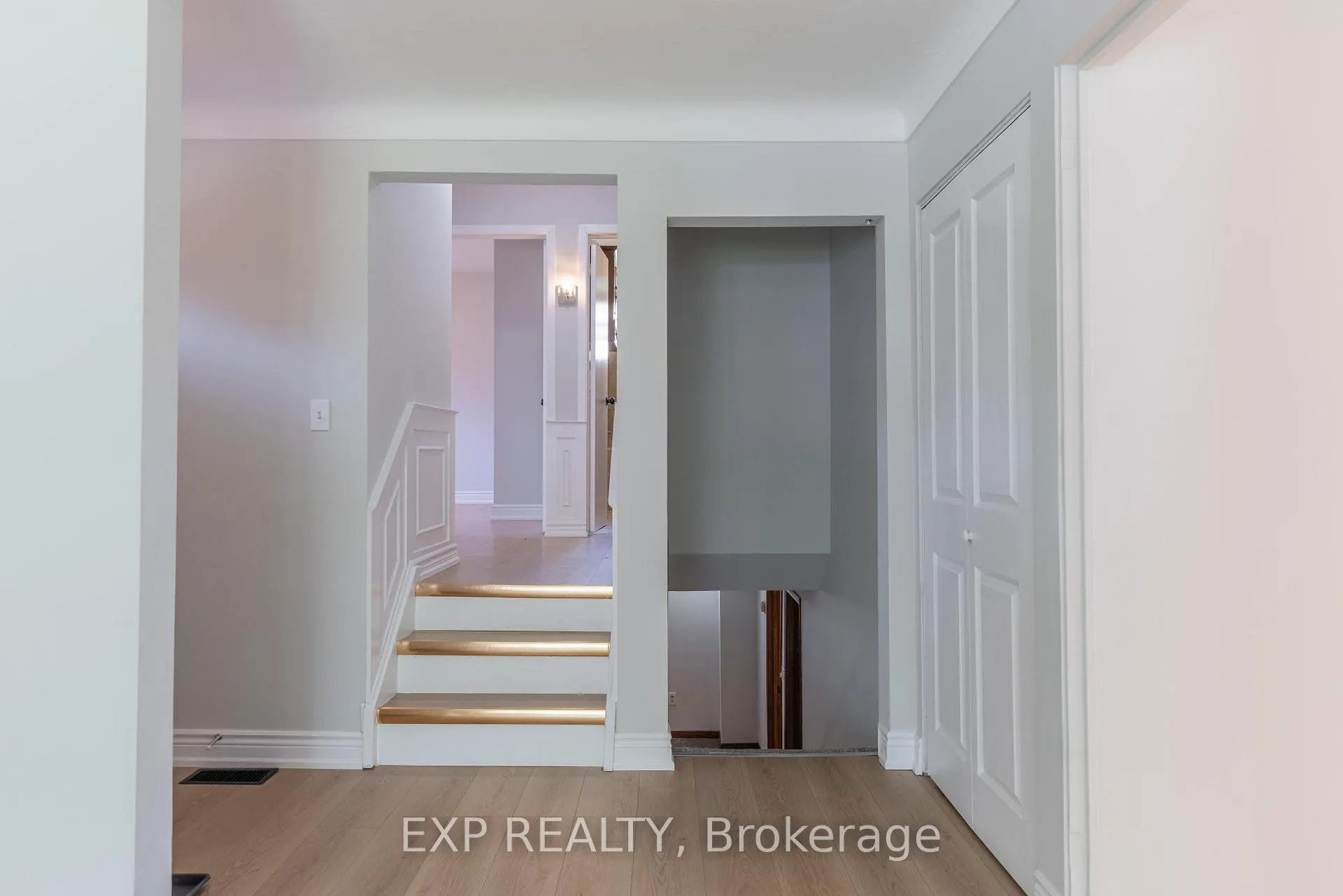 Photo 17 of 7116 Centennial Street, Niagara Falls, Arad/Fallsview — HOMEH