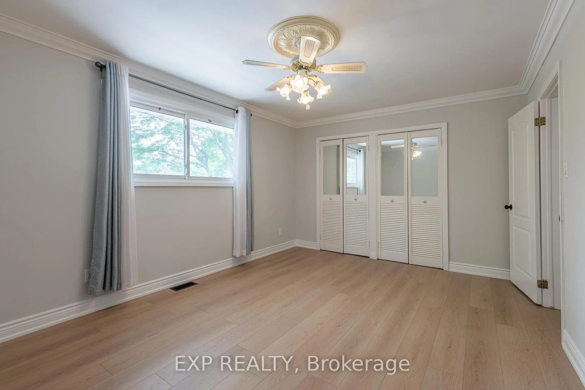 Photo 21 of 7116 Centennial Street, Niagara Falls, Arad/Fallsview — HOMEH