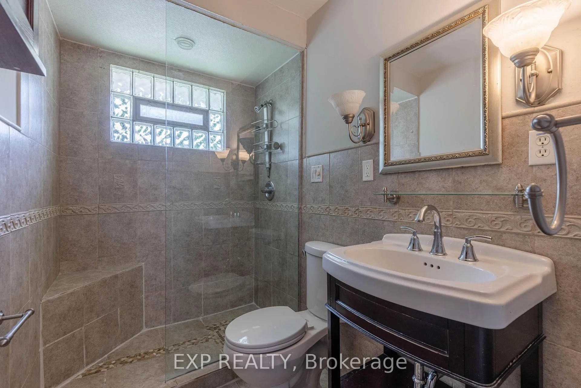 Photo 22 of 7116 Centennial Street, Niagara Falls, Arad/Fallsview — HOMEH