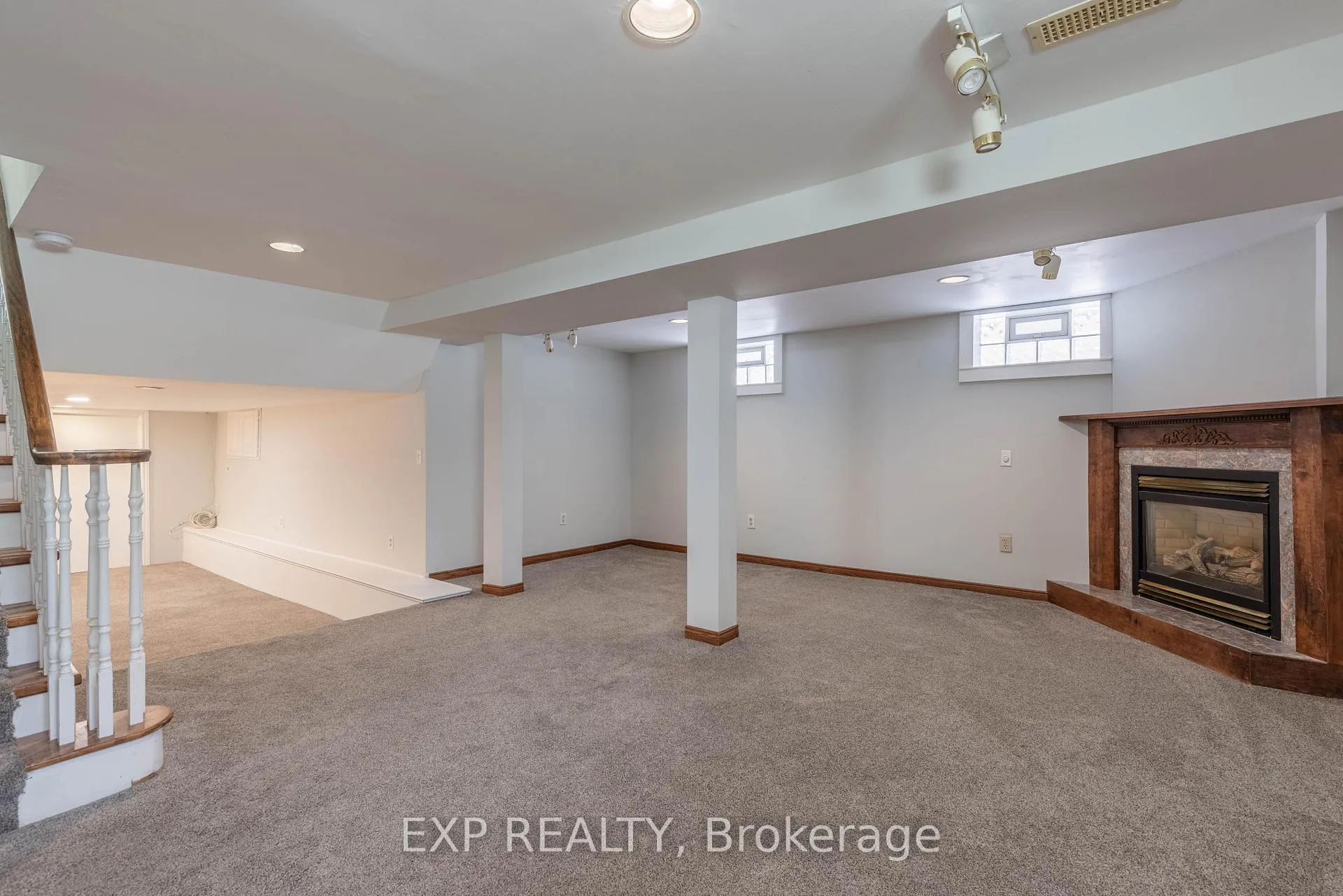 Photo 24 of 7116 Centennial Street, Niagara Falls, Arad/Fallsview — HOMEH