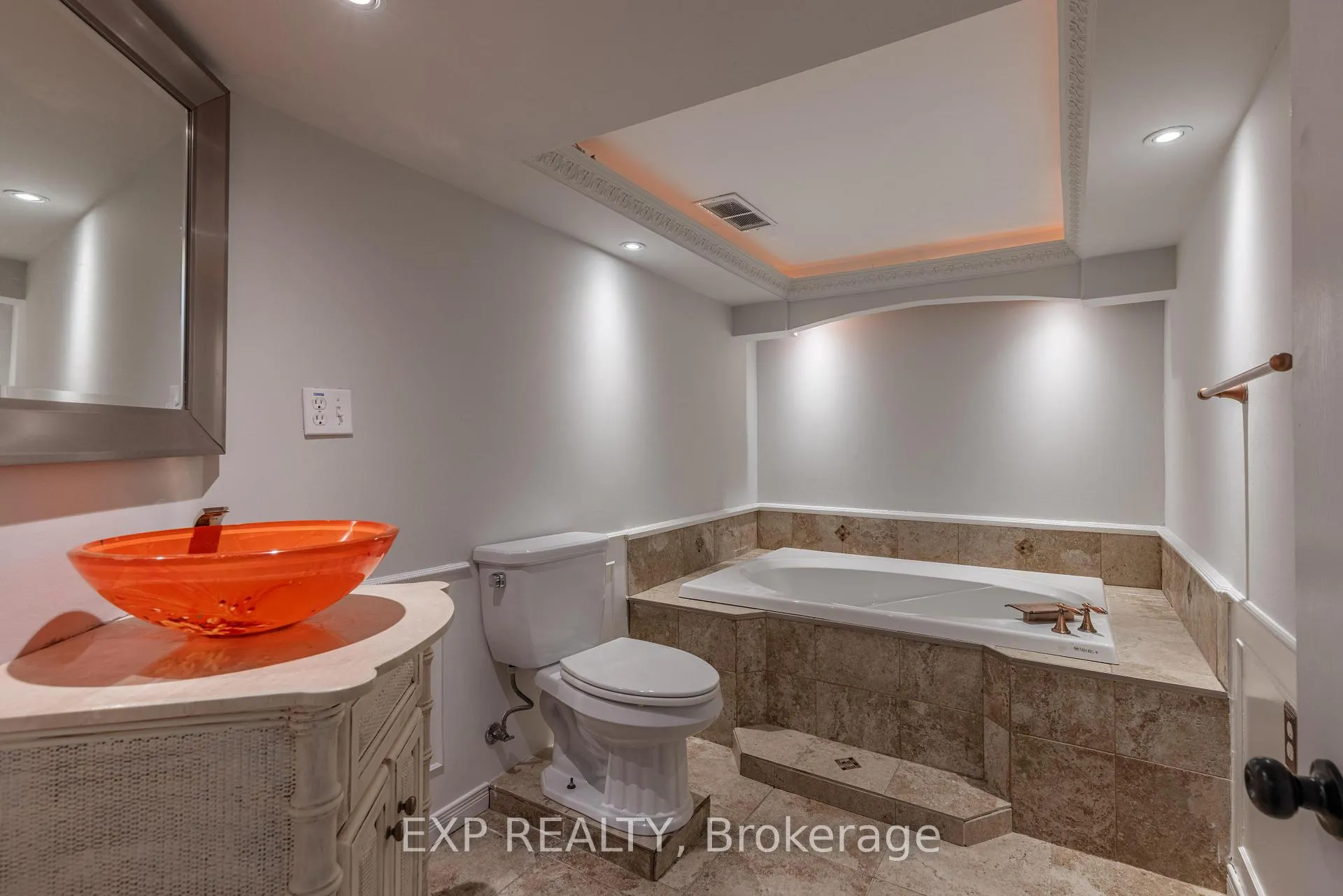 Photo 26 of 7116 Centennial Street, Niagara Falls, Arad/Fallsview — HOMEH