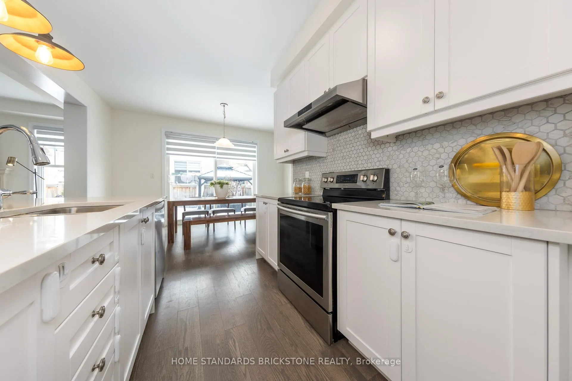 Photo 11 of 3314 Mintwood Circle, Oakville, Glenorchy — HOMEH