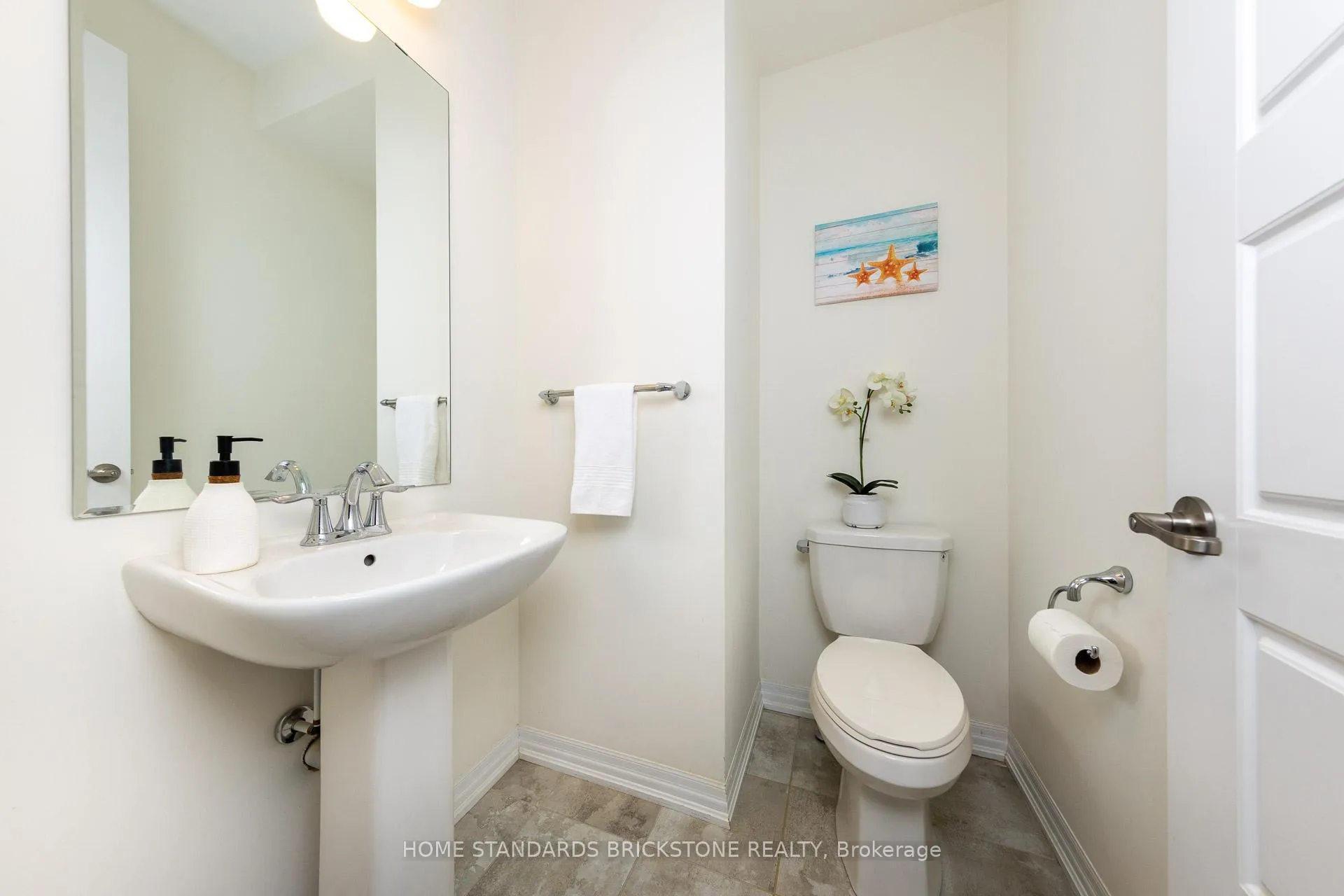 Photo 13 of 3314 Mintwood Circle, Oakville, Glenorchy — HOMEH