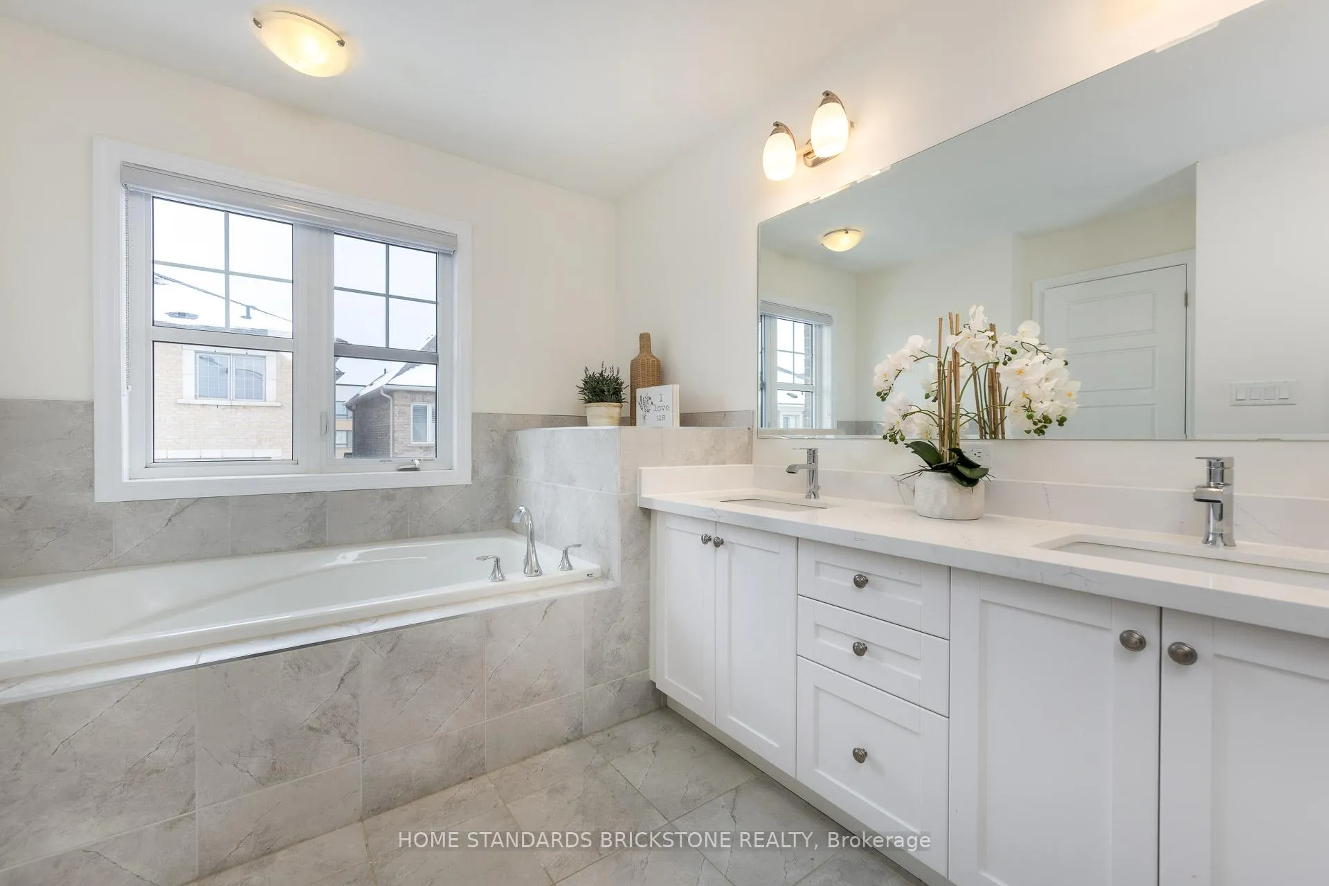 Photo 27 of 3314 Mintwood Circle, Oakville, Glenorchy — HOMEH