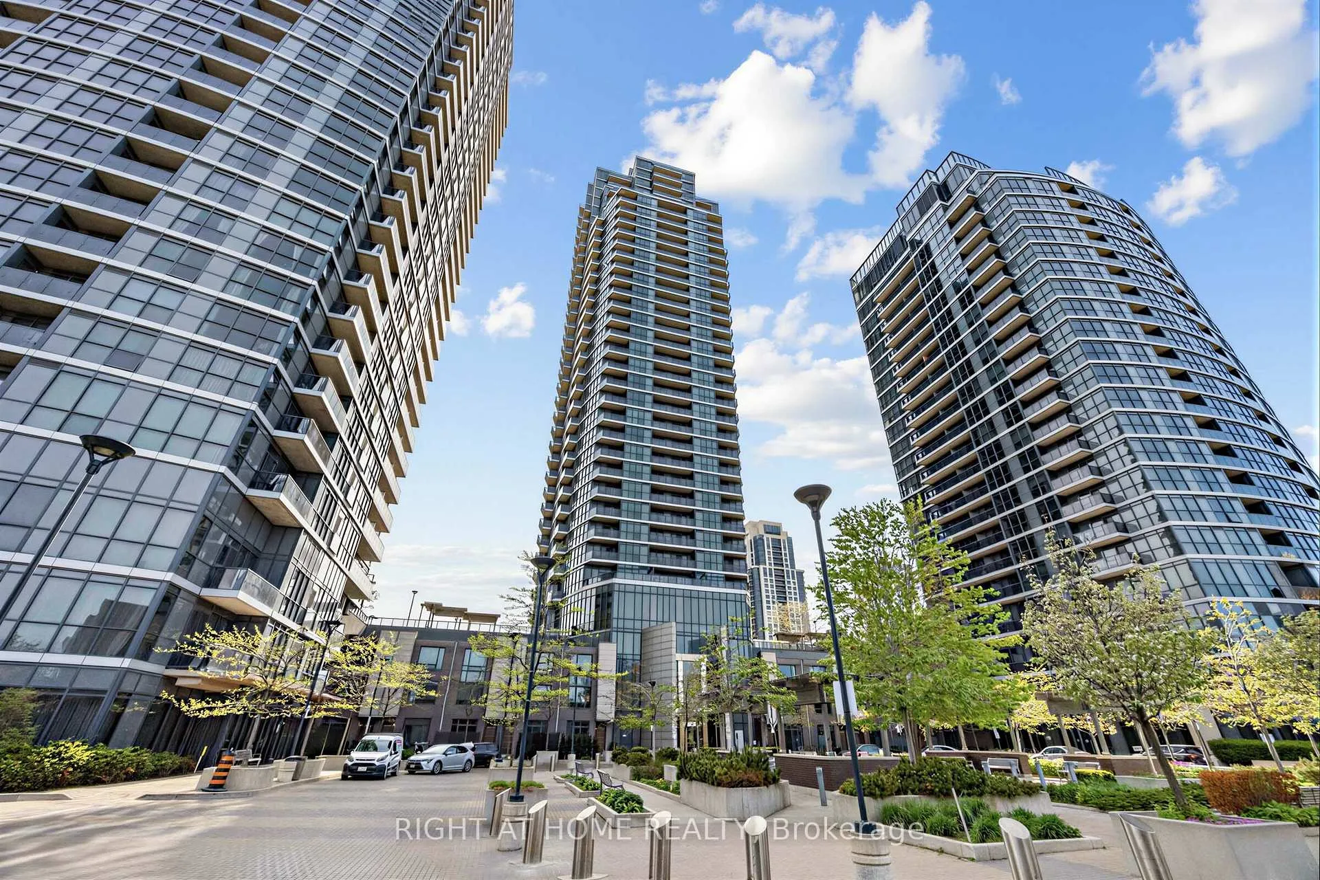 Photo 1 of Unit 2502, 5 Valhalla Inn Road, Etobicoke, Islington-City Centre West — HOMEH