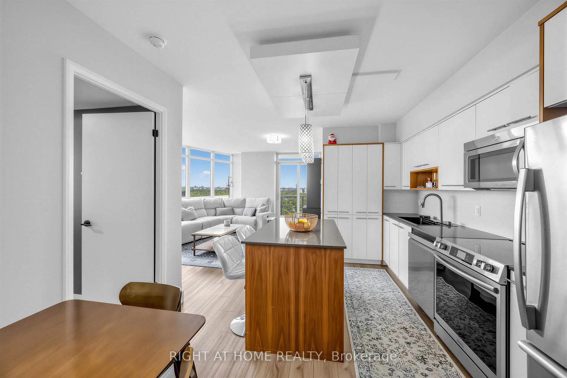 Photo 9 of Unit 2502, 5 Valhalla Inn Road, Etobicoke, Islington-City Centre West — HOMEH