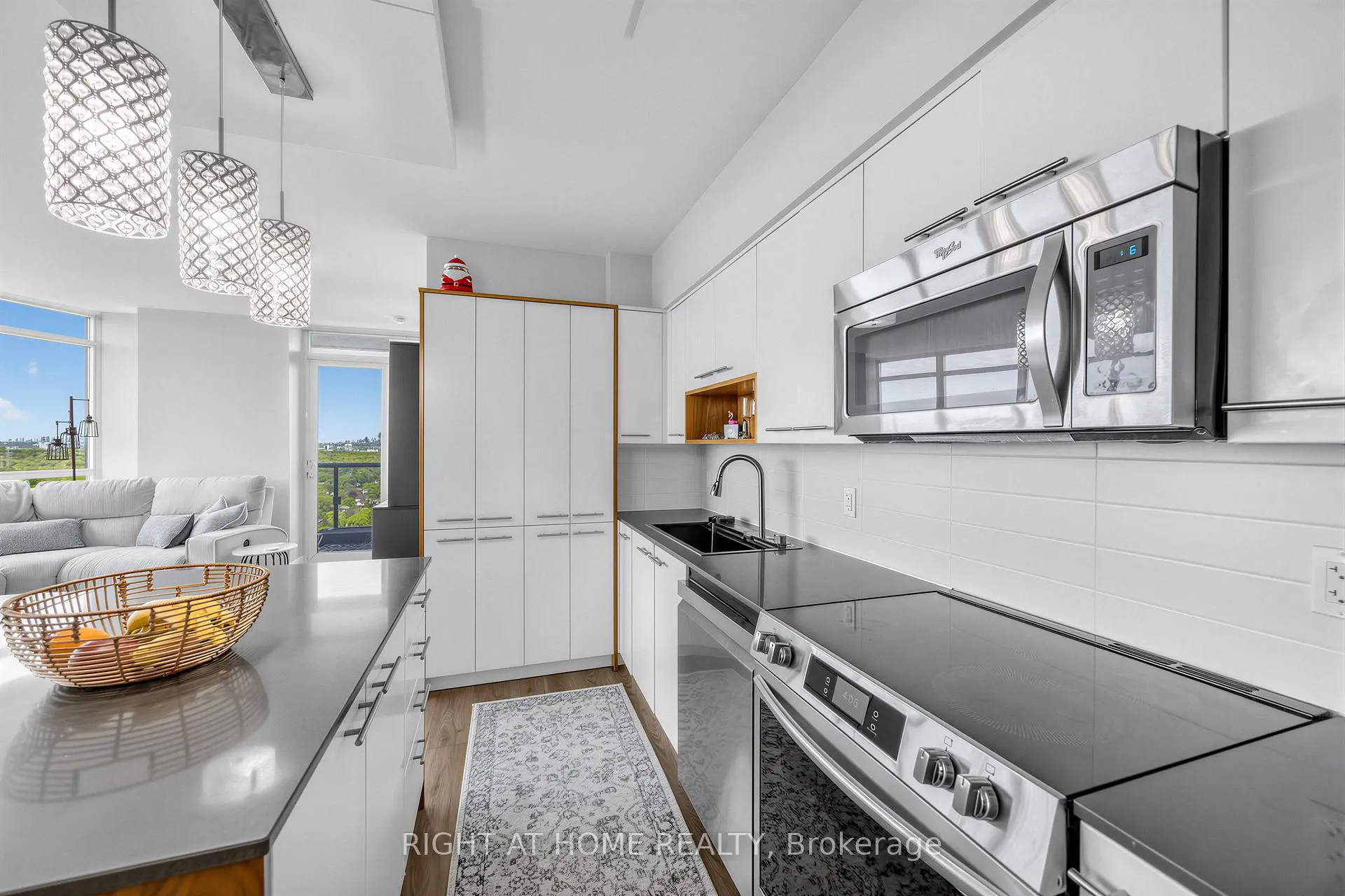 Photo 13 of Unit 2502, 5 Valhalla Inn Road, Etobicoke, Islington-City Centre West — HOMEH