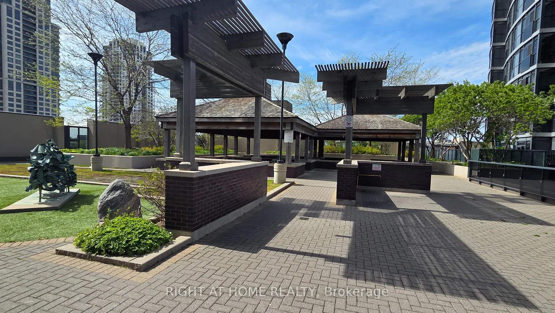 Photo 27 of Unit 2502, 5 Valhalla Inn Road, Etobicoke, Islington-City Centre West — HOMEH