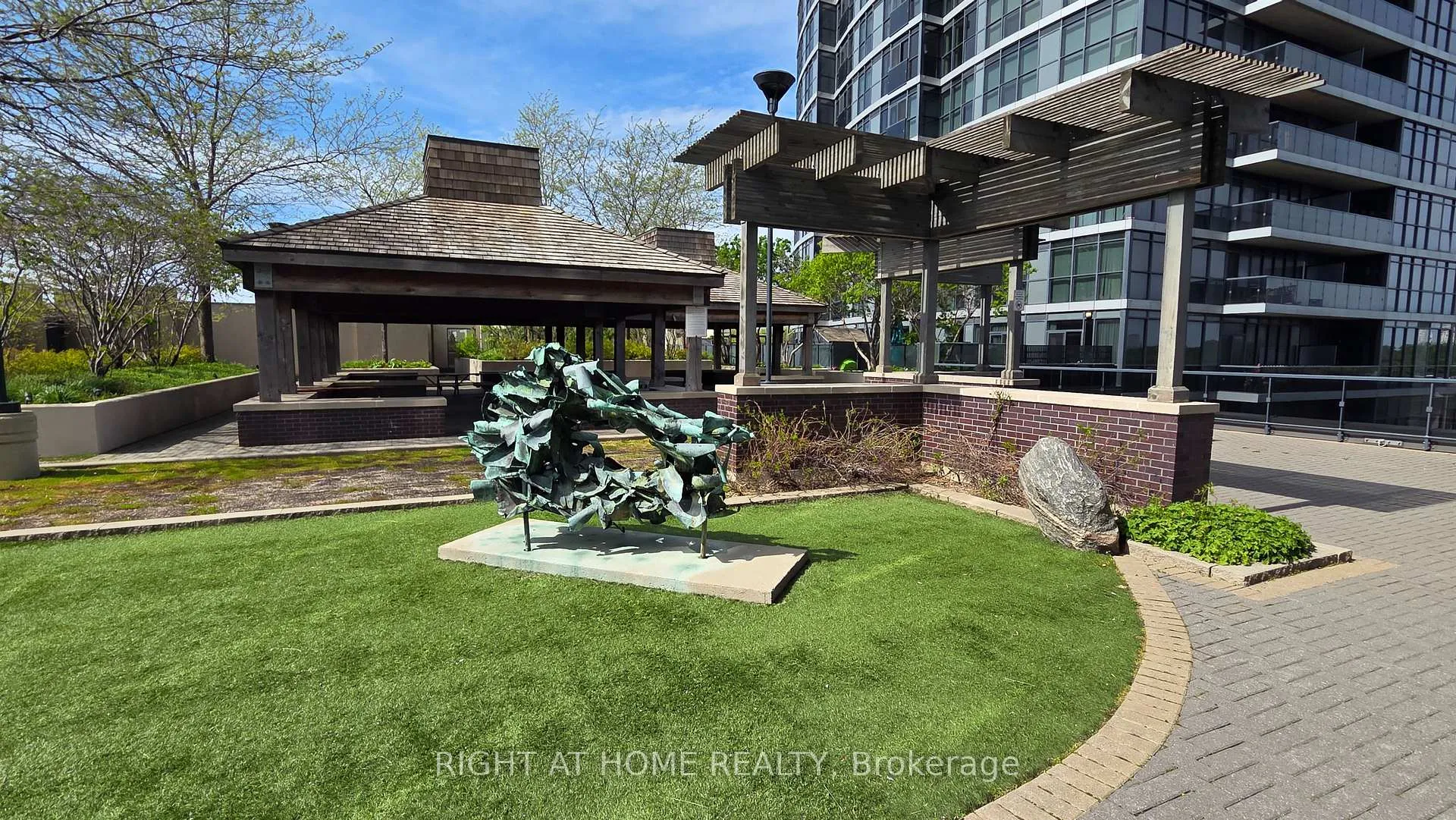 Photo 28 of Unit 2502, 5 Valhalla Inn Road, Etobicoke, Islington-City Centre West — HOMEH