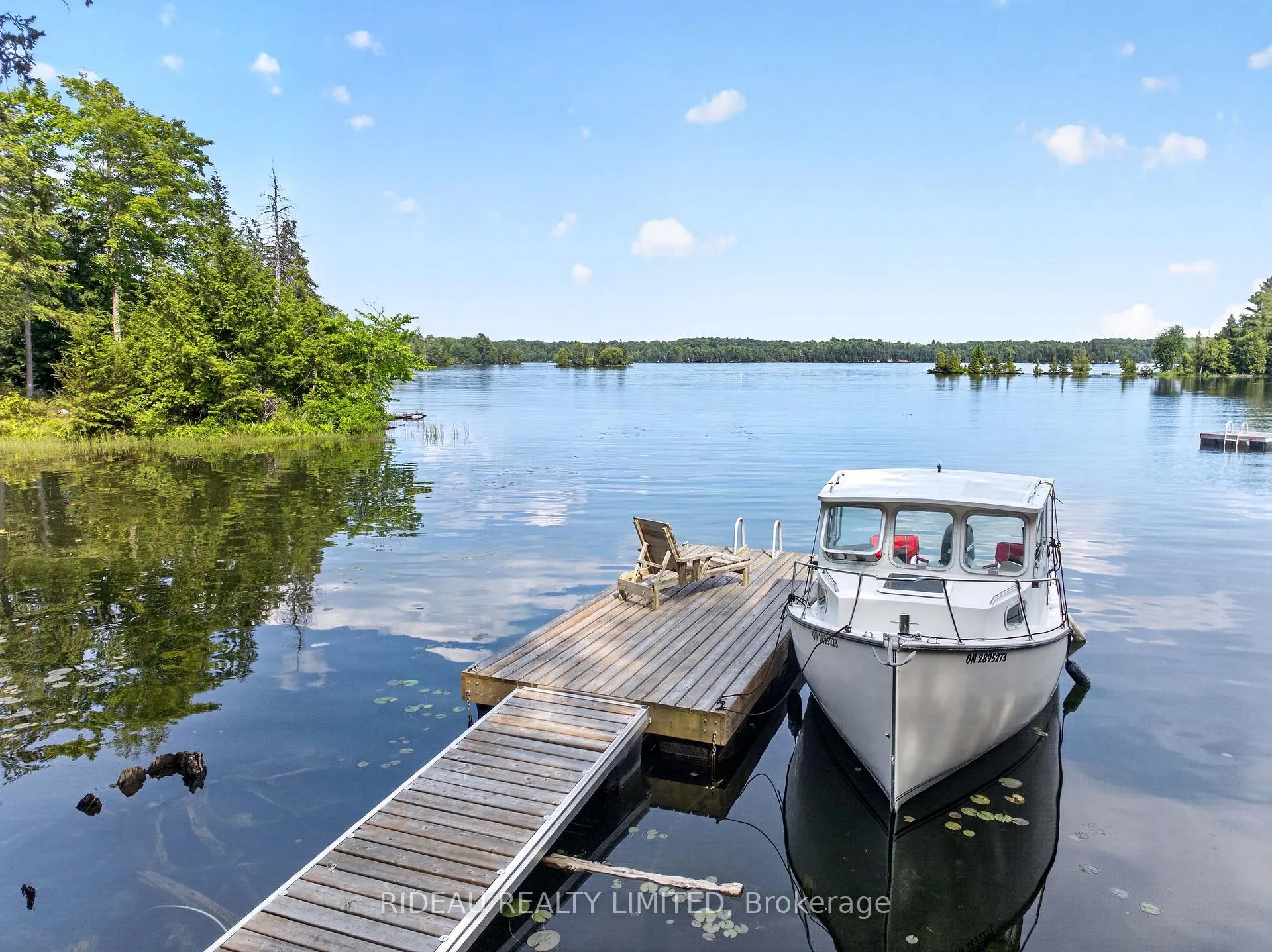 Photo 5 of 658 Bellows Bay Point, Rideau Lakes, Rideau Lakes (South Burgess) Twp — HOMEH