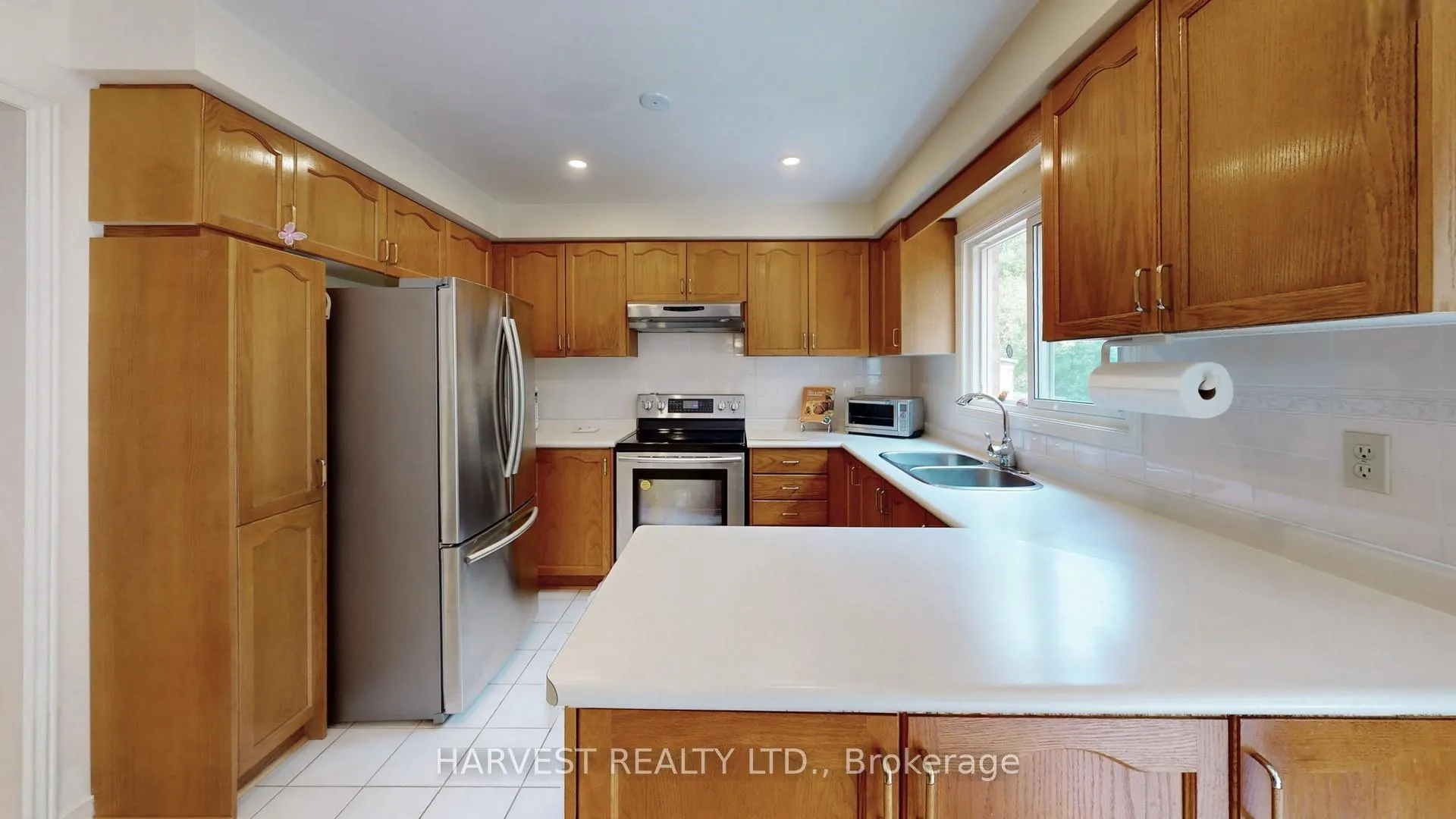 Photo 12 of 57 Summitcrest Drive, Richmond Hill, Devonsleigh — HOMEH