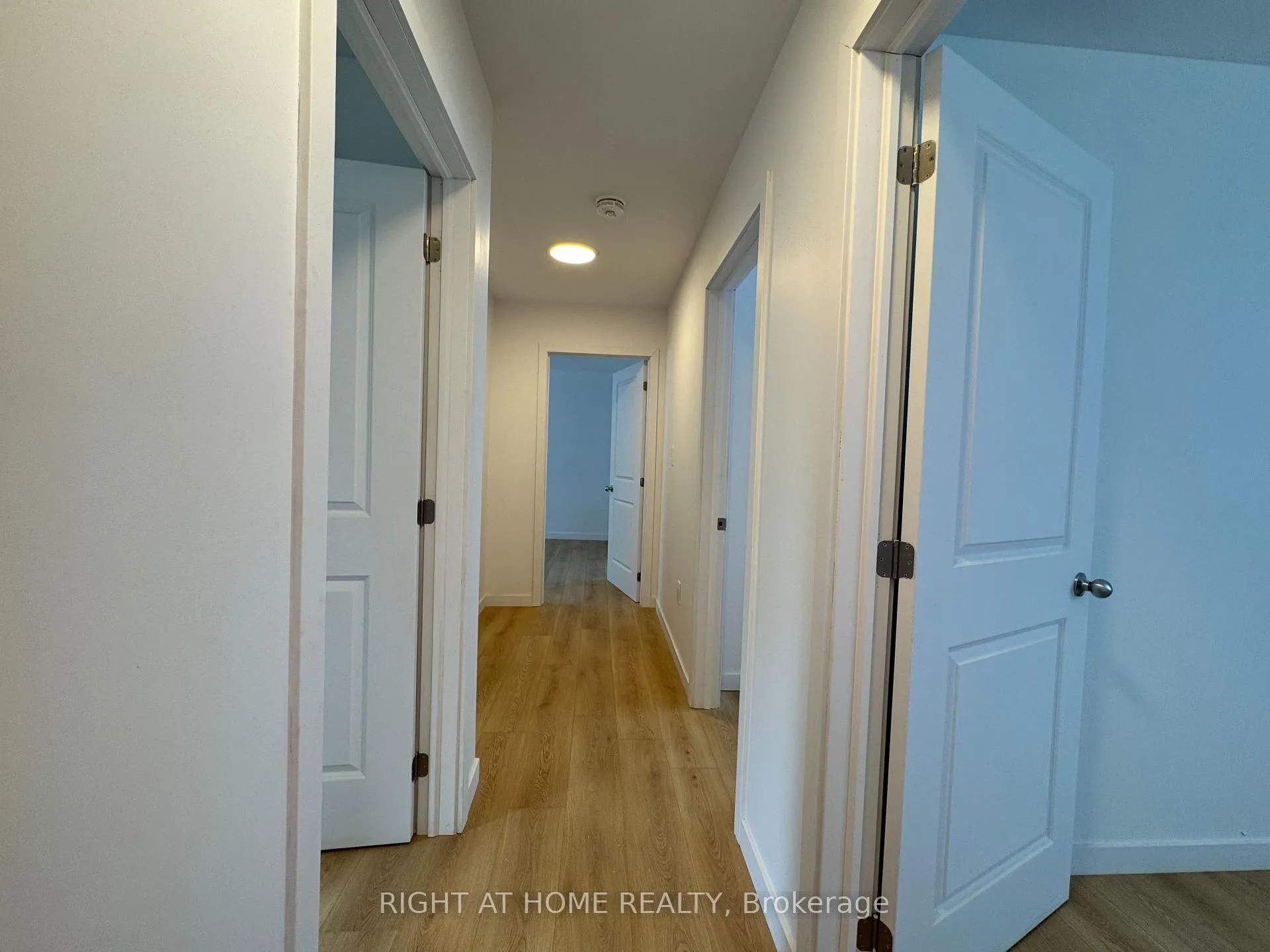 Photo 15 of Unit (Main), 113 Highriver Trail, Welland, Broadway — HOMEH