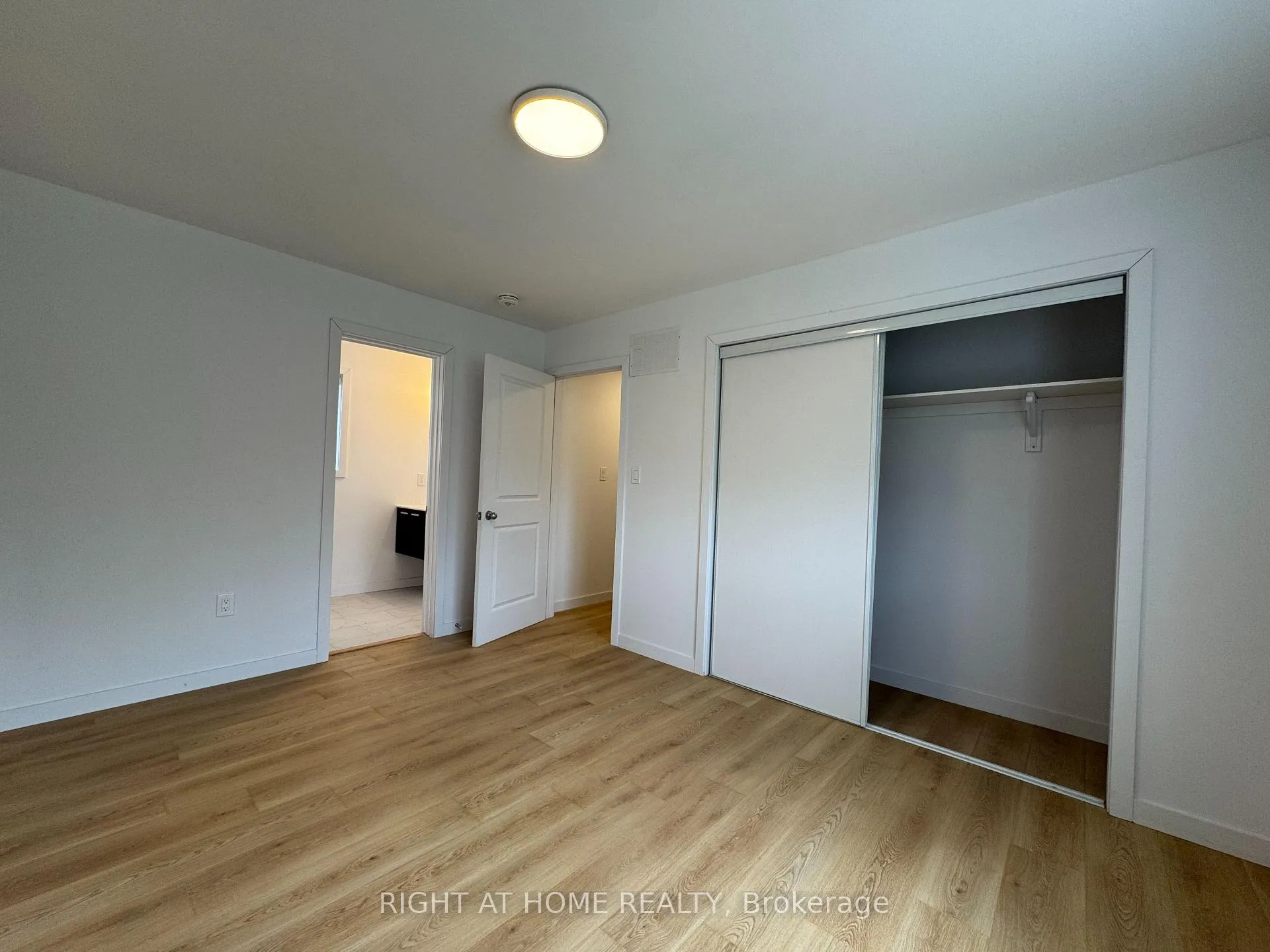 Photo 19 of Unit (Main), 113 Highriver Trail, Welland, Broadway — HOMEH
