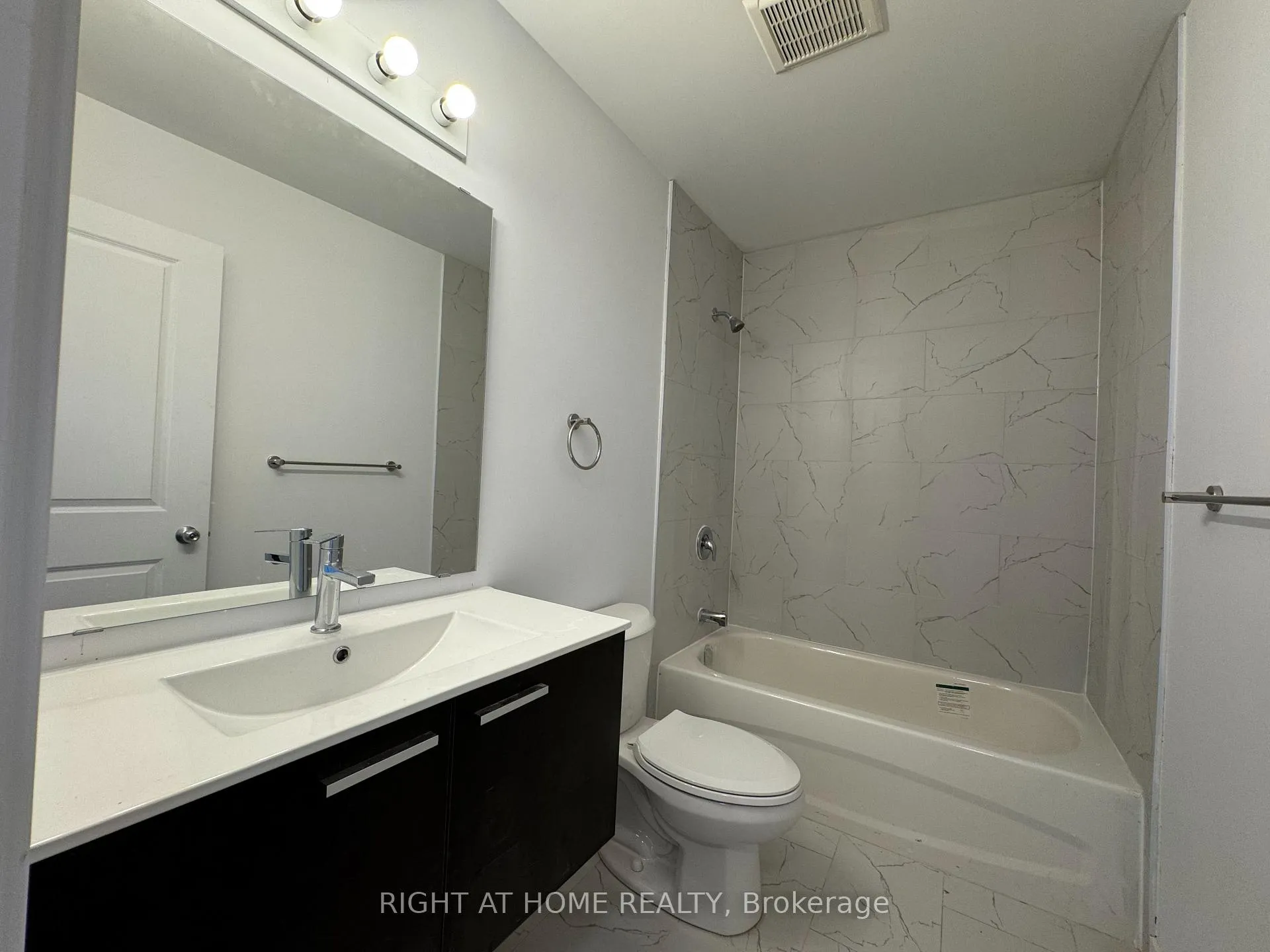 Photo 22 of Unit (Main), 113 Highriver Trail, Welland, Broadway — HOMEH