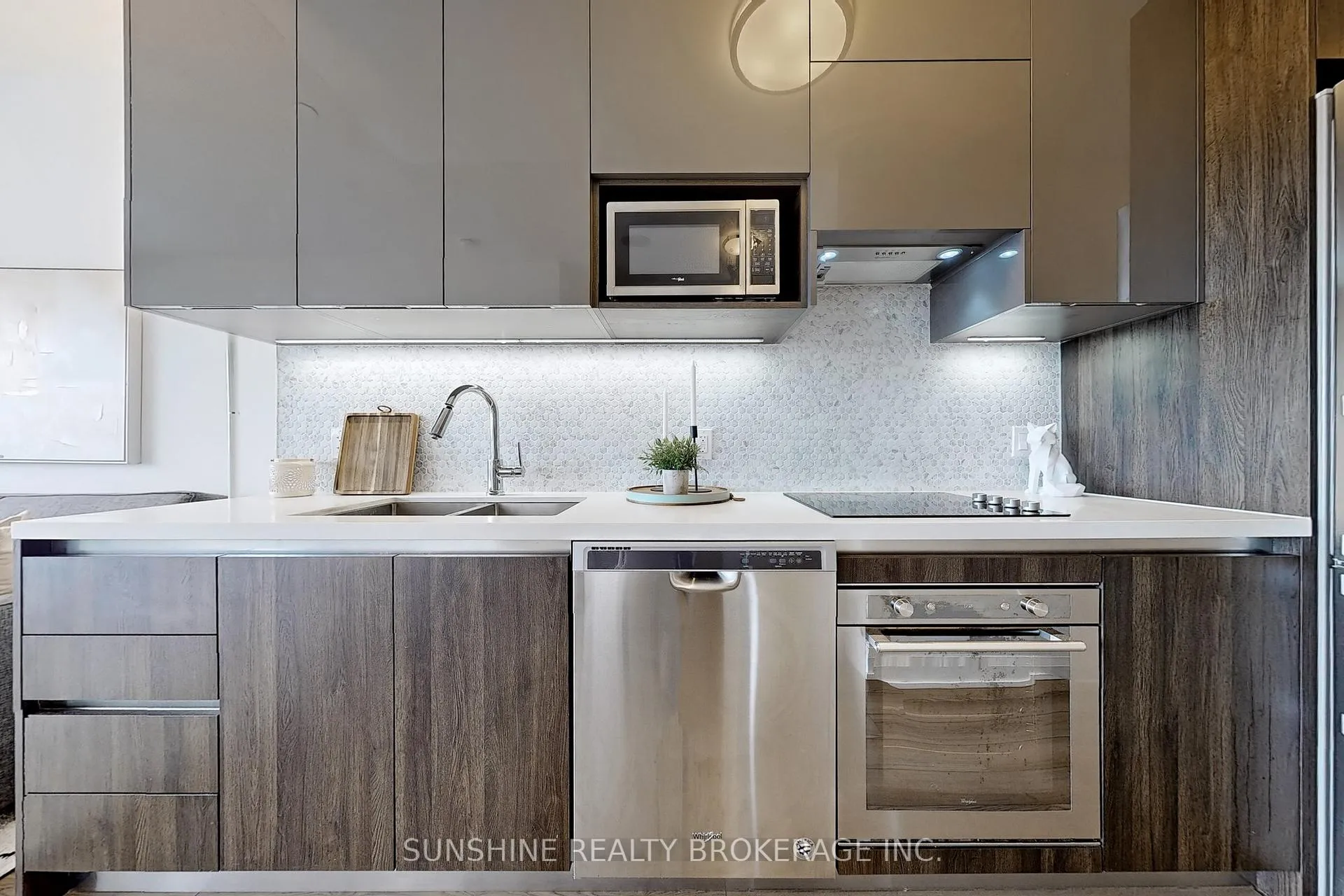 Photo 6 of Unit 2201, 15 Water Walk Drive, Markham, Unionville — HOMEH