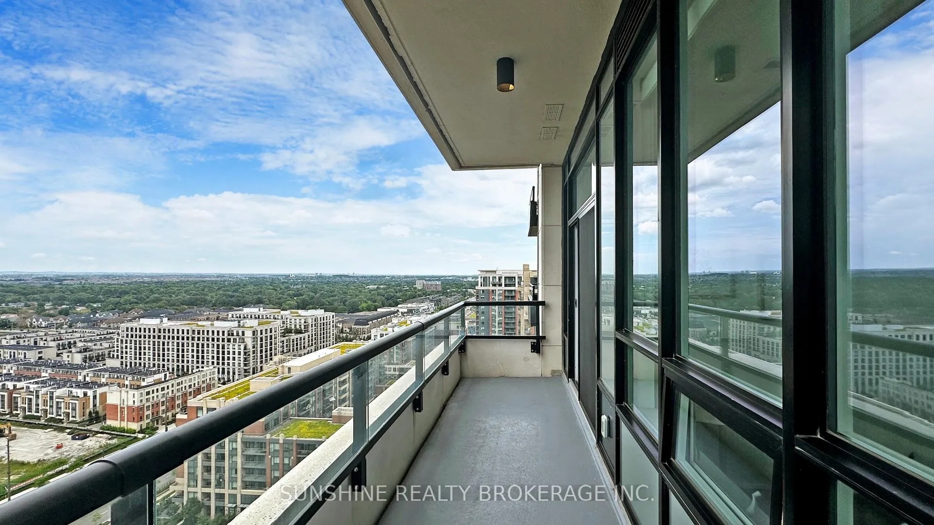 Photo 14 of Unit 2201, 15 Water Walk Drive, Markham, Unionville — HOMEH