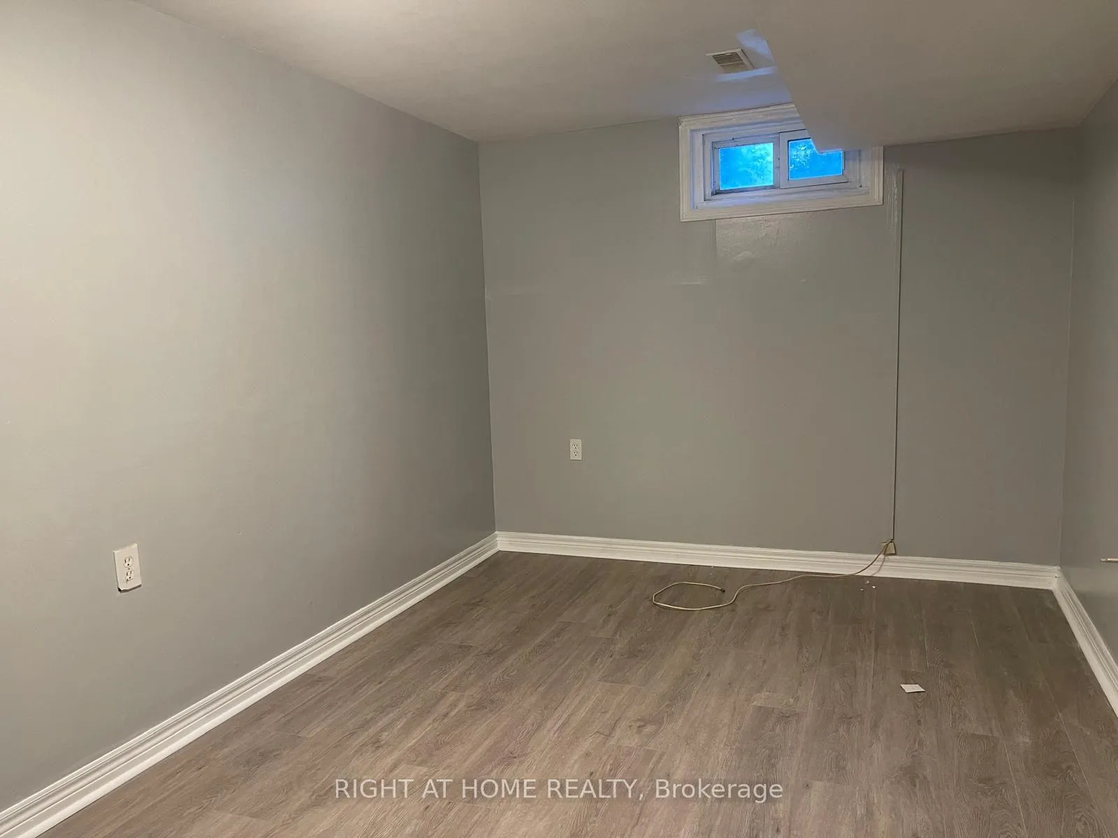 Photo 9 of Unit (Basmt), 135 Northgate Drive, Welland, N. Welland — HOMEH