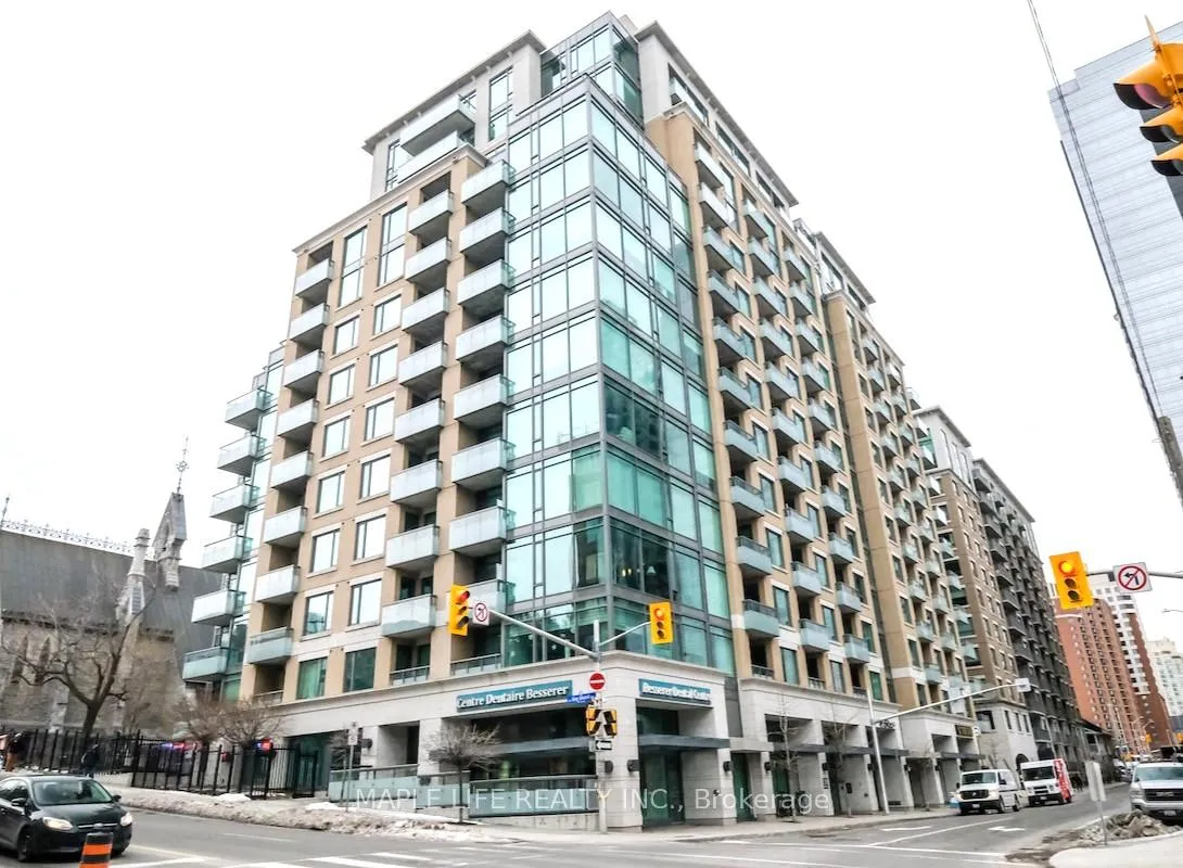 Front of Unit 1405, 238 Besserer Street