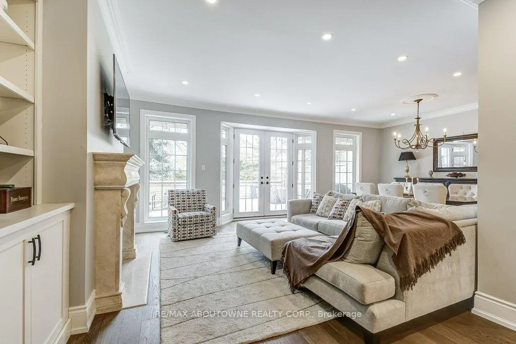 Photo 16 of 21 Chisholm Street, Oakville, Central — HOMEH