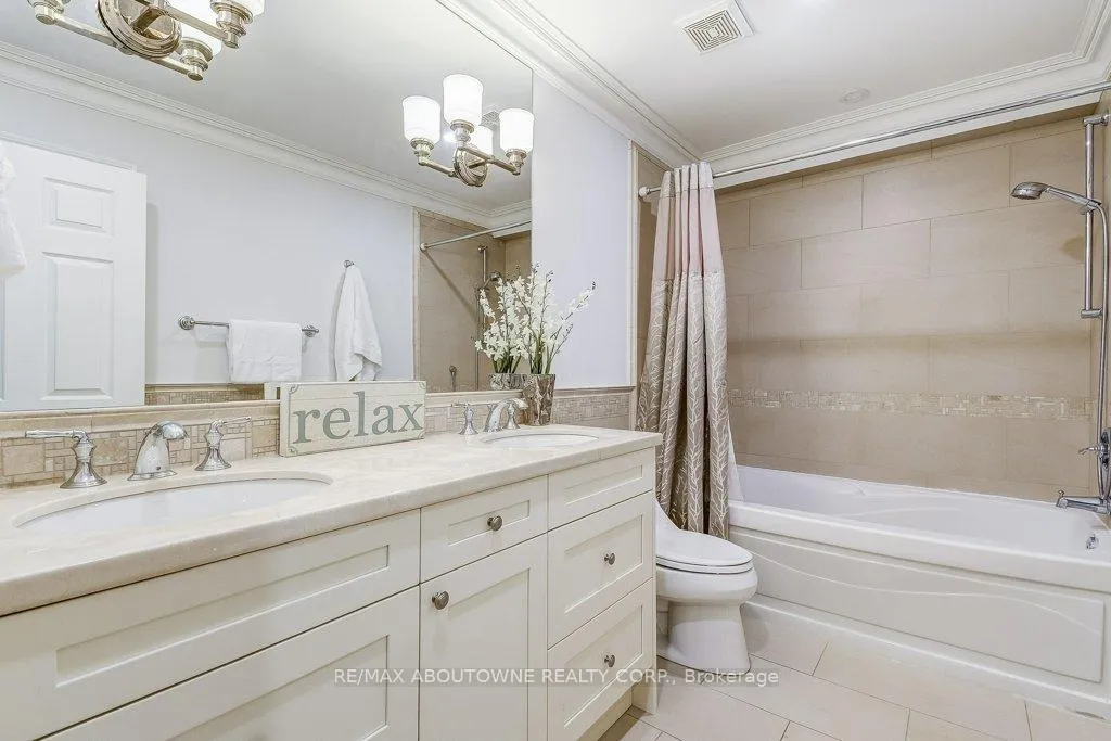 Photo 27 of 21 Chisholm Street, Oakville, Central — HOMEH