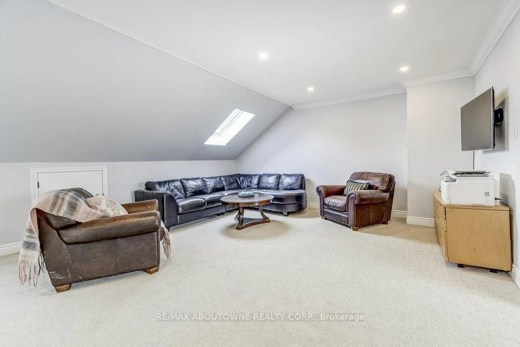 Photo 31 of 21 Chisholm Street, Oakville, Central — HOMEH