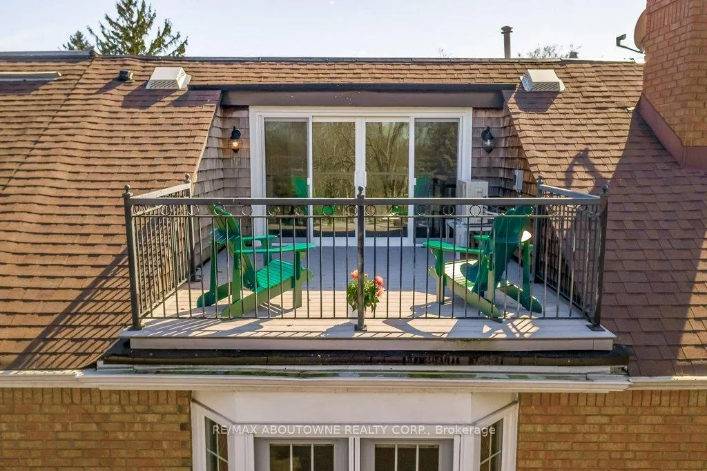 Photo 34 of 21 Chisholm Street, Oakville, Central — HOMEH