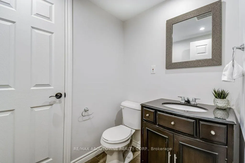 Photo 40 of 21 Chisholm Street, Oakville, Central — HOMEH