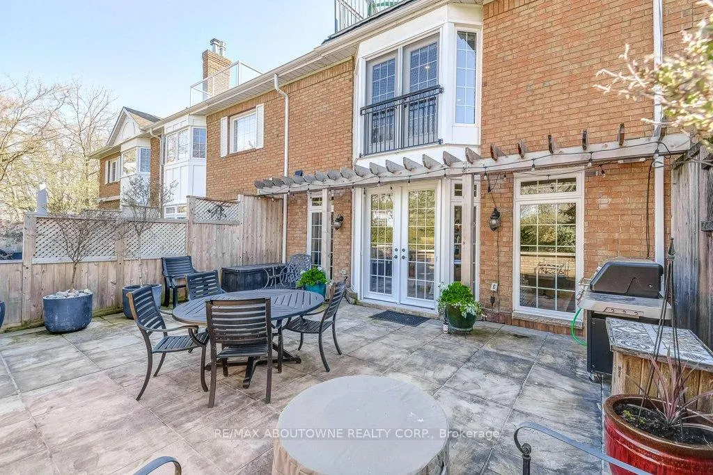 Photo 41 of 21 Chisholm Street, Oakville, Central — HOMEH