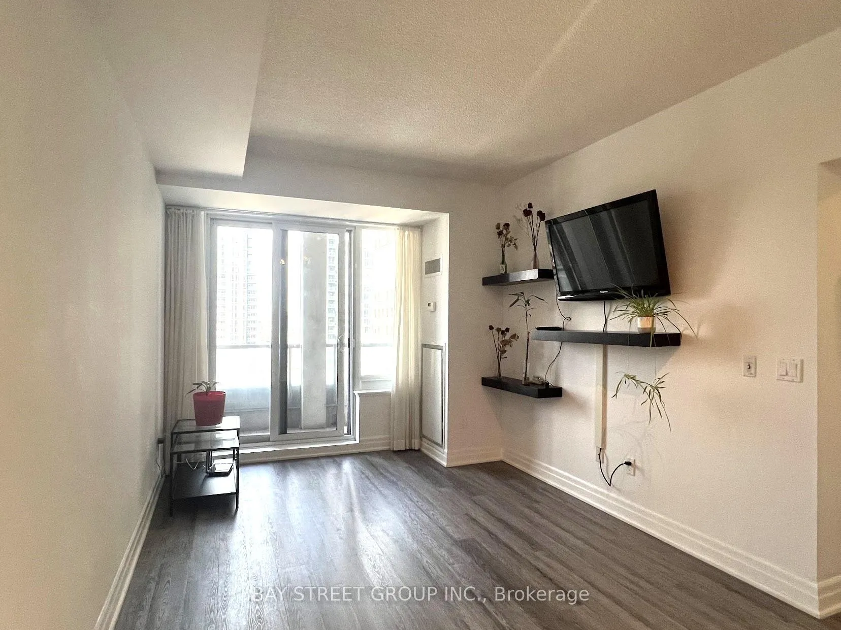 Photo 6 of Unit 2202, 35 Balmuto Street, Toronto, Bay Street Corridor — HOMEH