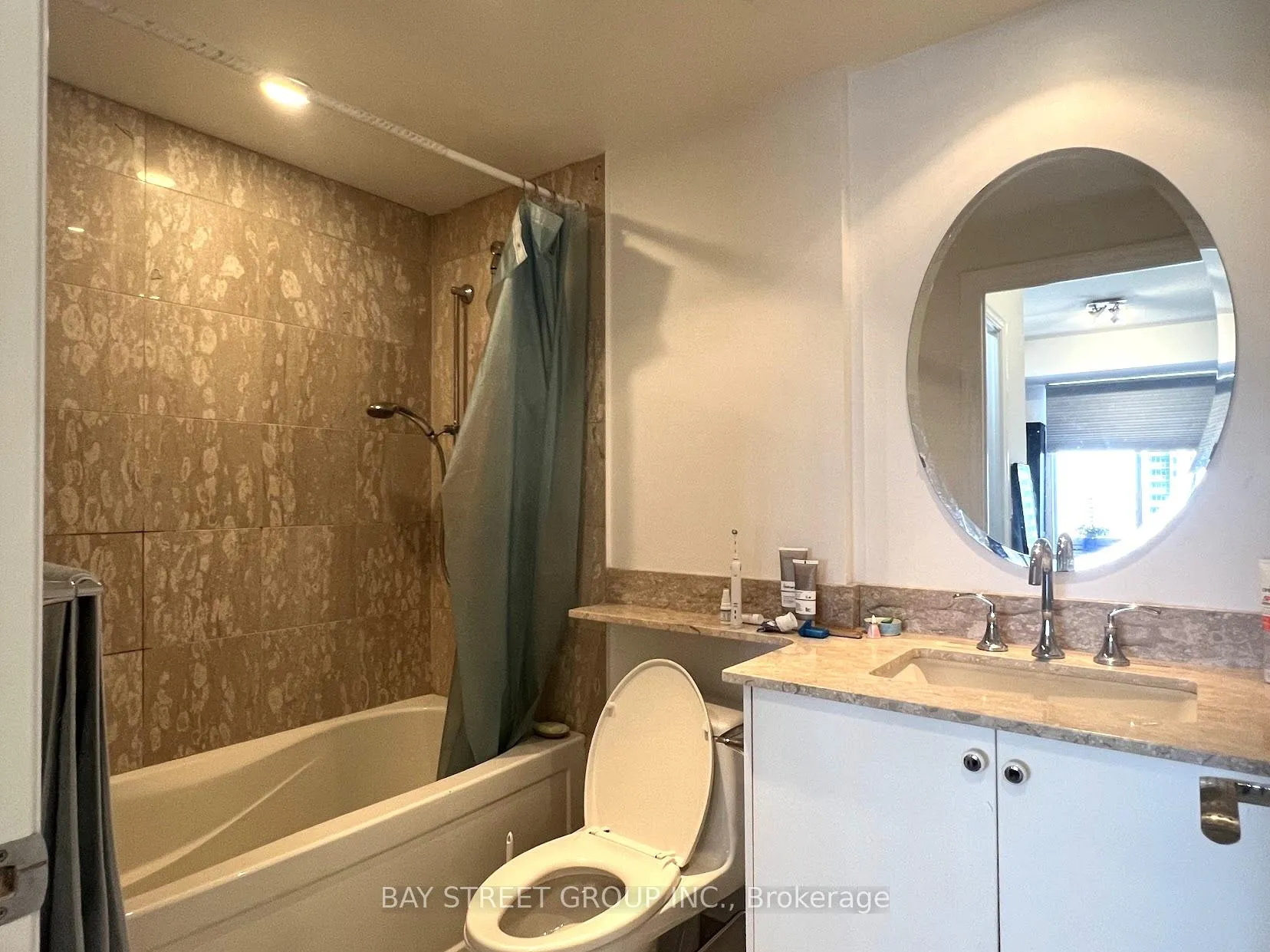 Photo 12 of Unit 2202, 35 Balmuto Street, Toronto, Bay Street Corridor — HOMEH