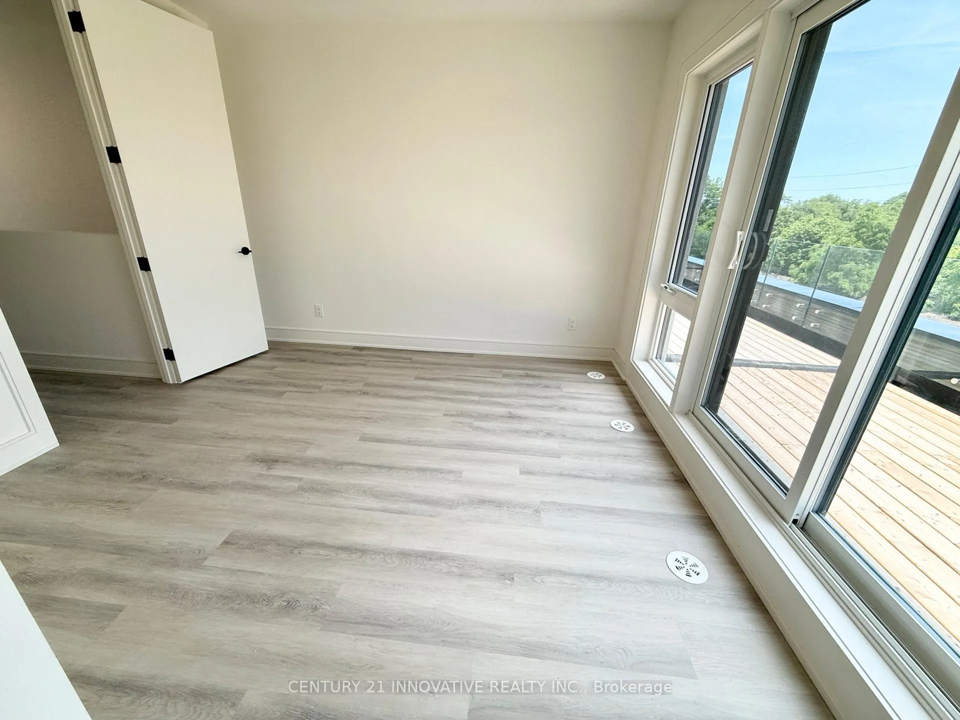 Photo 23 of 166 Everett Cmn Street, St. Catharines, Oakdale — HOMEH