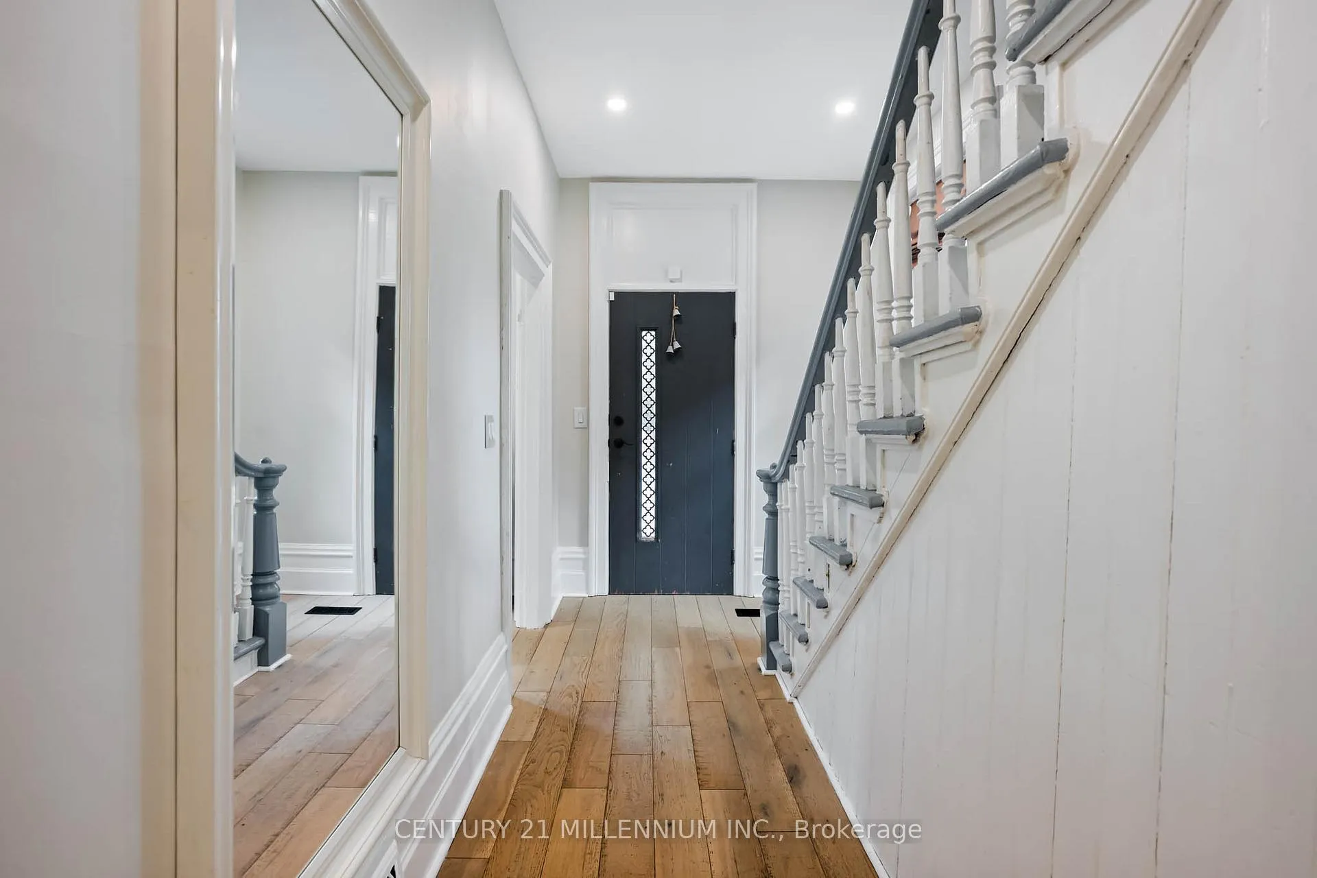Photo 4 of 20 Alexander Street, New Tecumseth, Tottenham — HOMEH