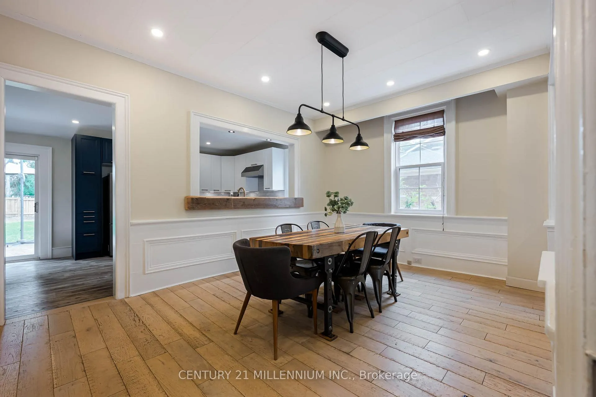 Photo 9 of 20 Alexander Street, New Tecumseth, Tottenham — HOMEH