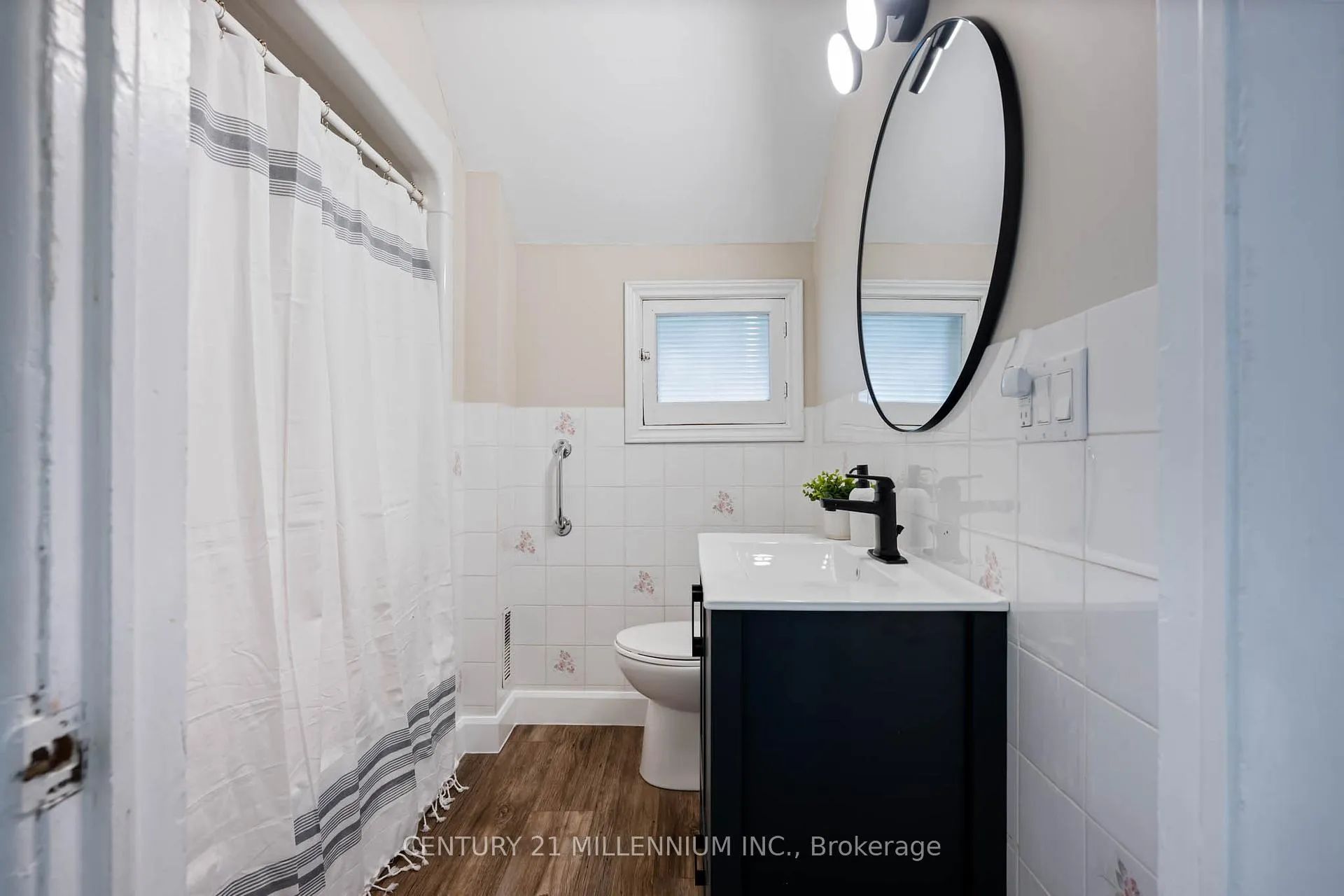 Photo 23 of 20 Alexander Street, New Tecumseth, Tottenham — HOMEH