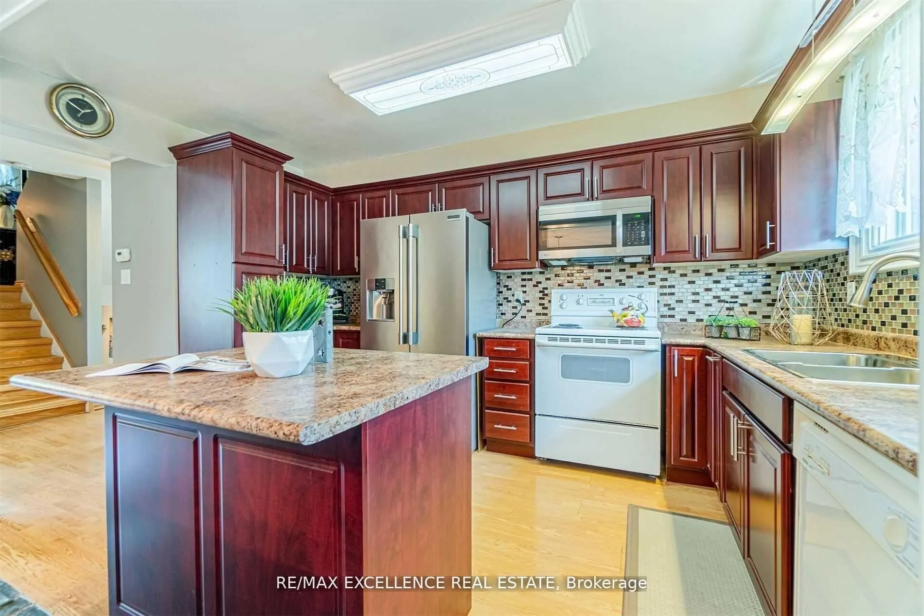 Photo 7 of 148 Ashton Crescent, Brampton, Central Park — HOMEH