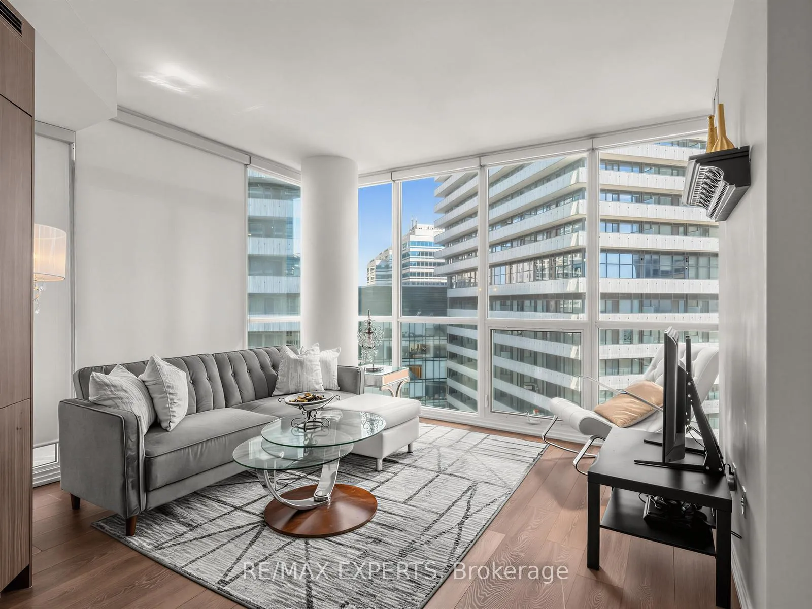 Photo 9 of Unit 1509, 45 Charles Street E, Toronto, Church-Yonge Corridor — HOMEH
