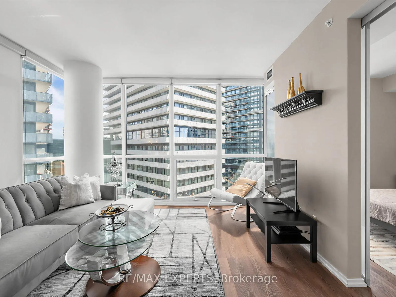 Photo 11 of Unit 1509, 45 Charles Street E, Toronto, Church-Yonge Corridor — HOMEH