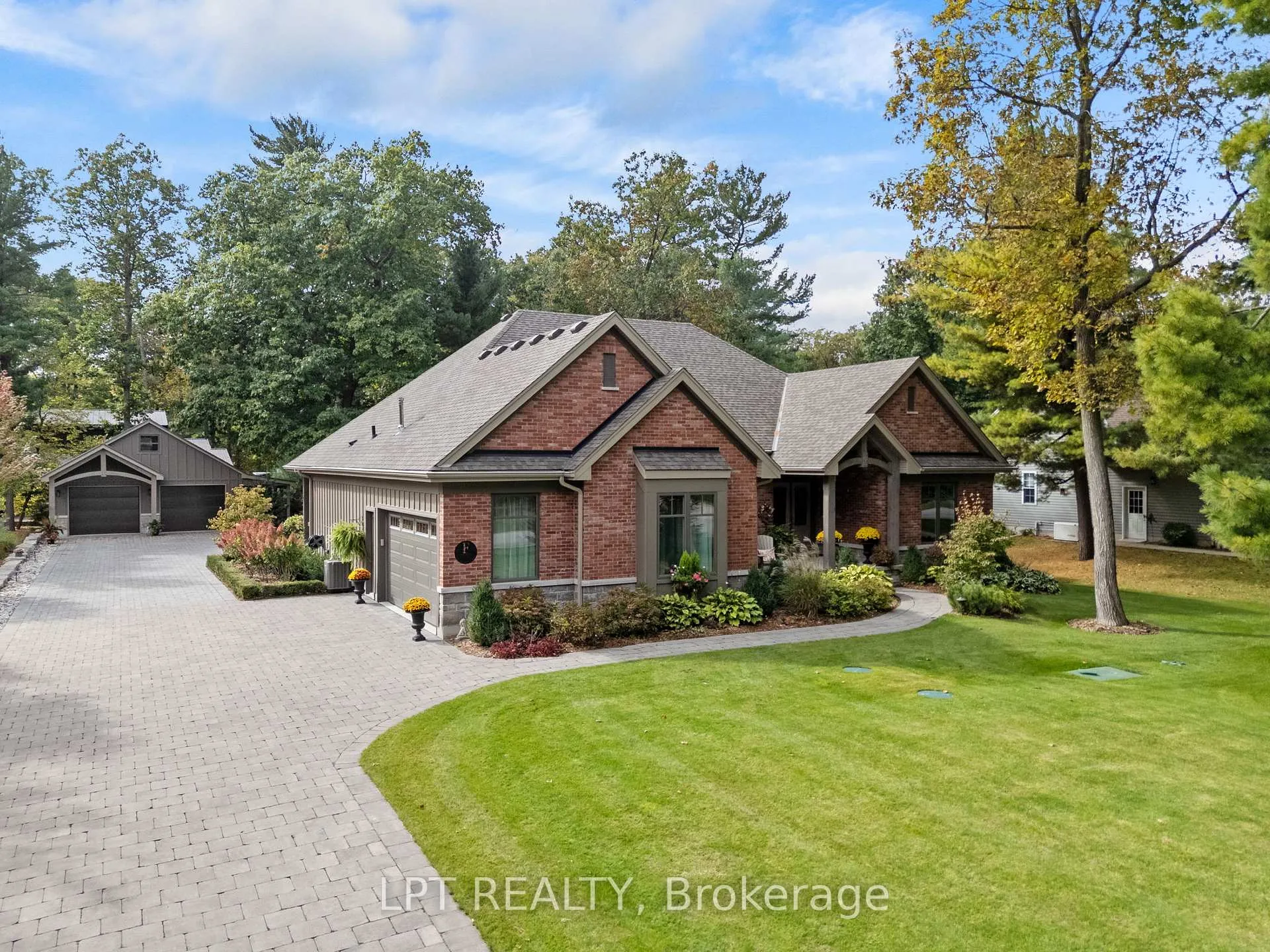 Front of 10007 Jenna Road