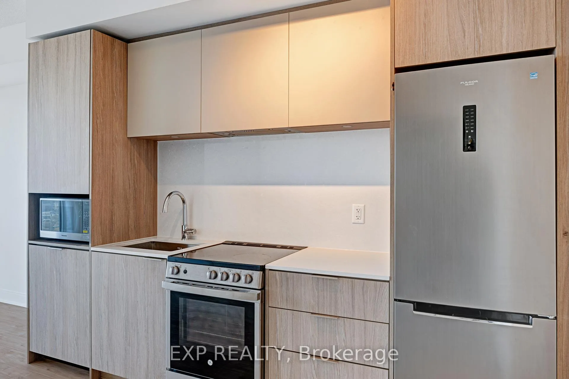 Photo 7 of Unit 4701, 70 Annie Craig Drive, Etobicoke, Mimico — HOMEH