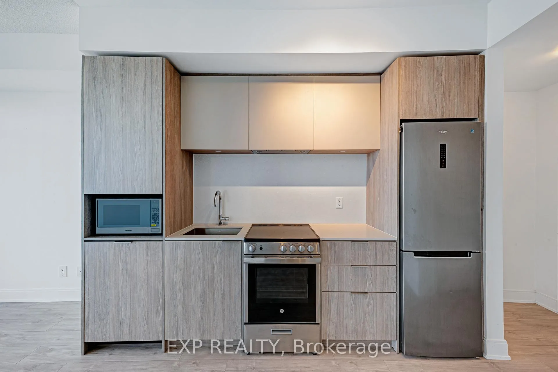 Photo 8 of Unit 4701, 70 Annie Craig Drive, Etobicoke, Mimico — HOMEH