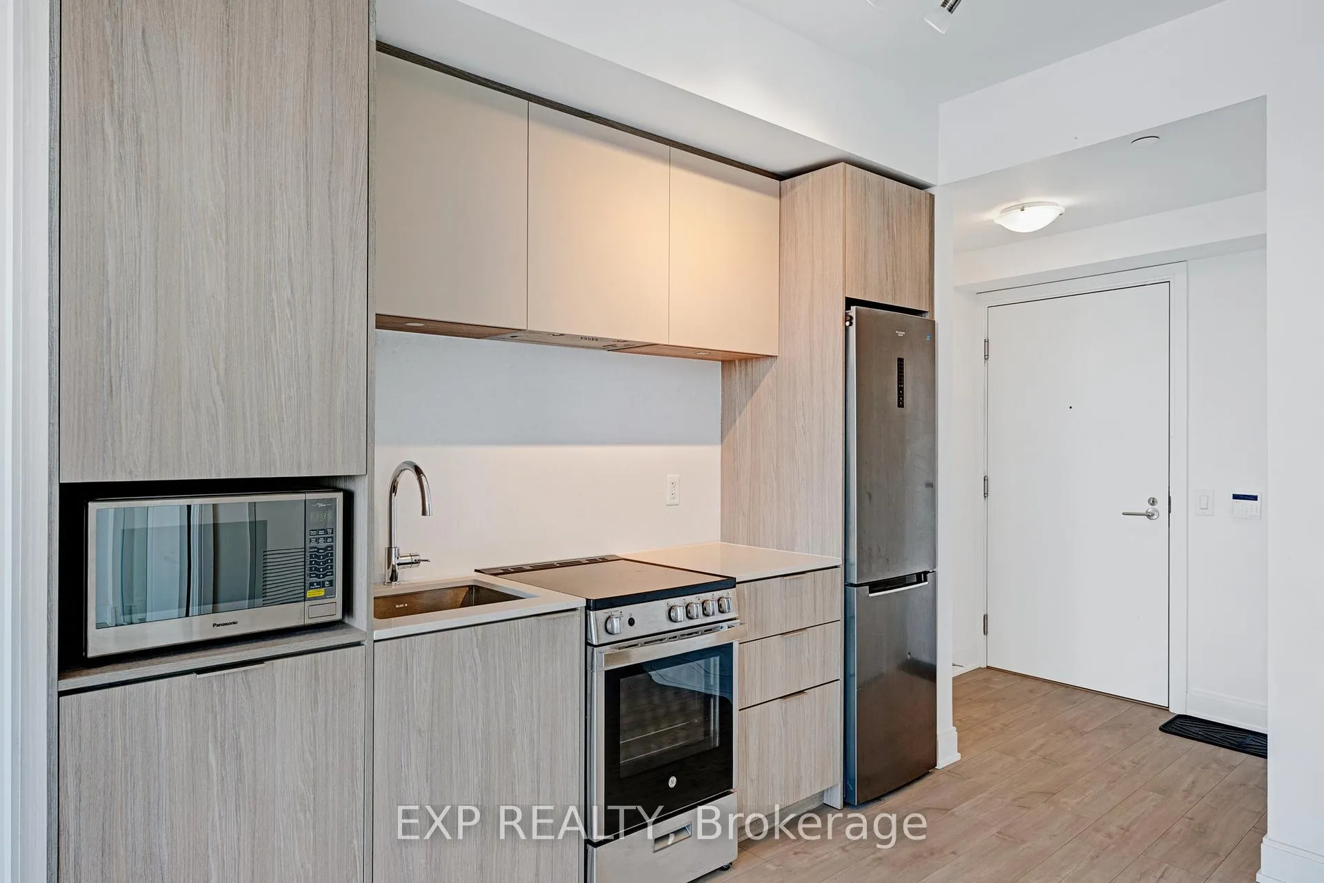 Photo 9 of Unit 4701, 70 Annie Craig Drive, Etobicoke, Mimico — HOMEH