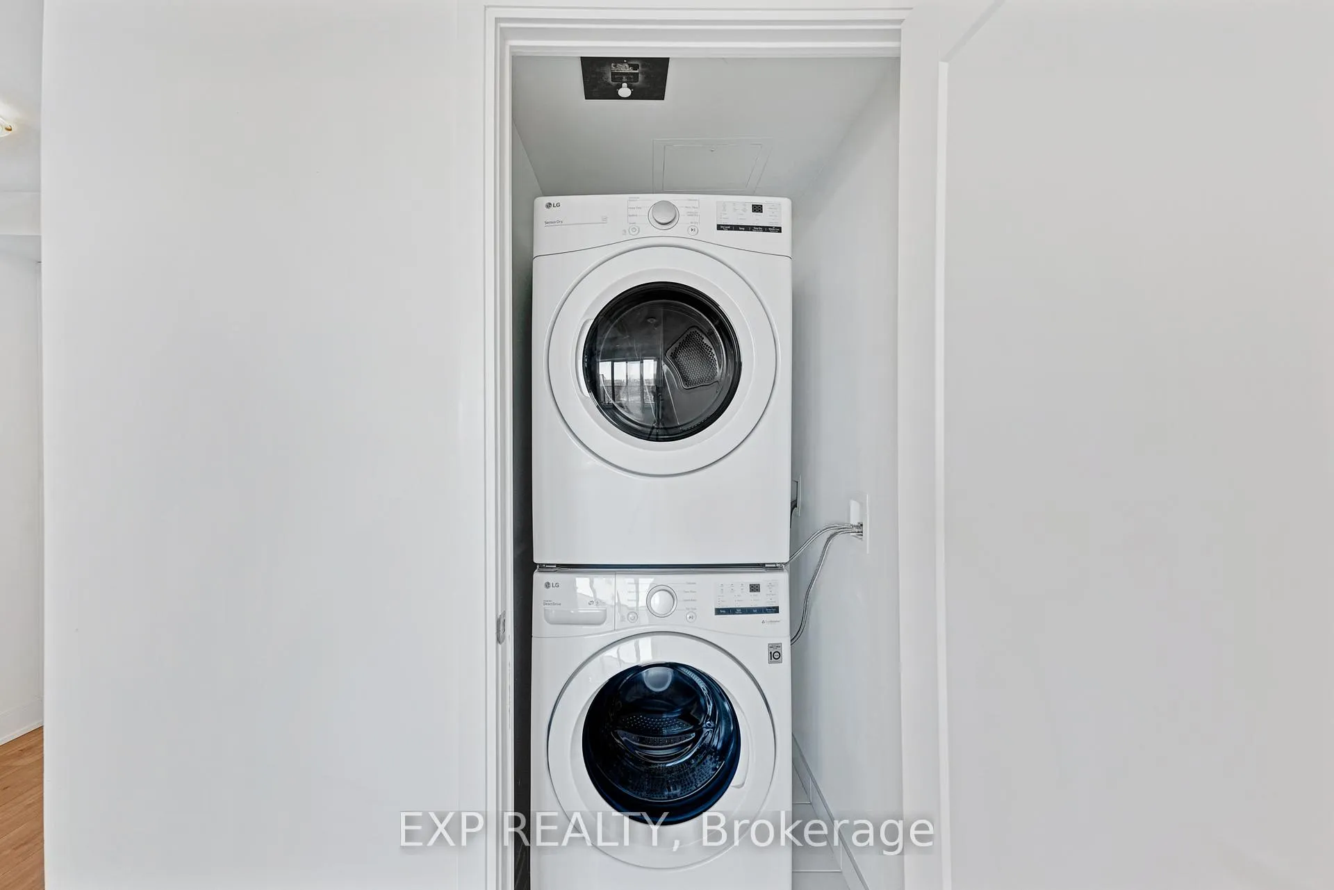 Photo 17 of Unit 4701, 70 Annie Craig Drive, Etobicoke, Mimico — HOMEH