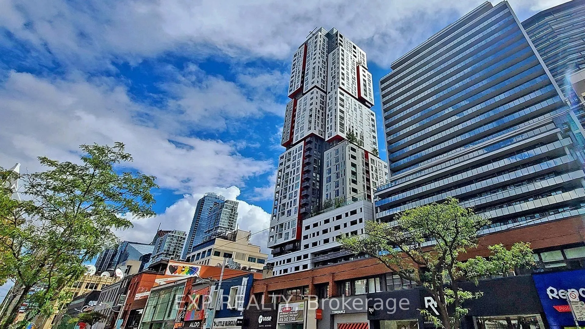 Front of Unit 2610, 318 Richmond Street W